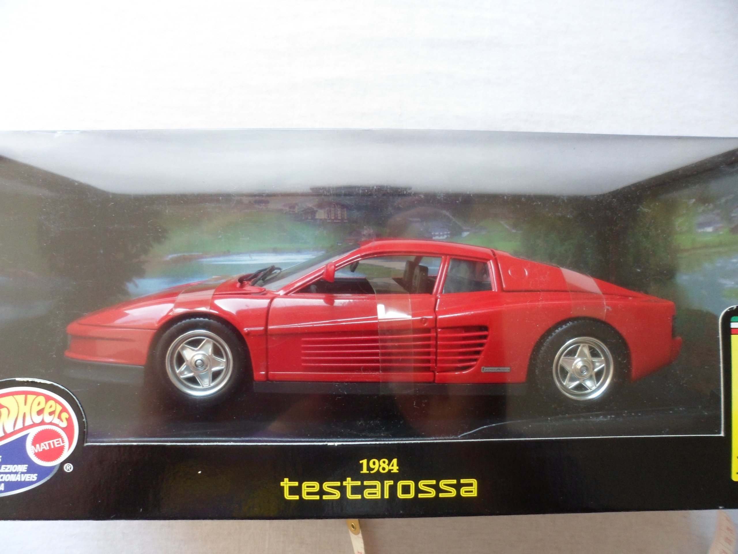 Amazon.co.jp: MATTEL DL 1/18 フェラーリ テスタロッサ 1984 (レッド