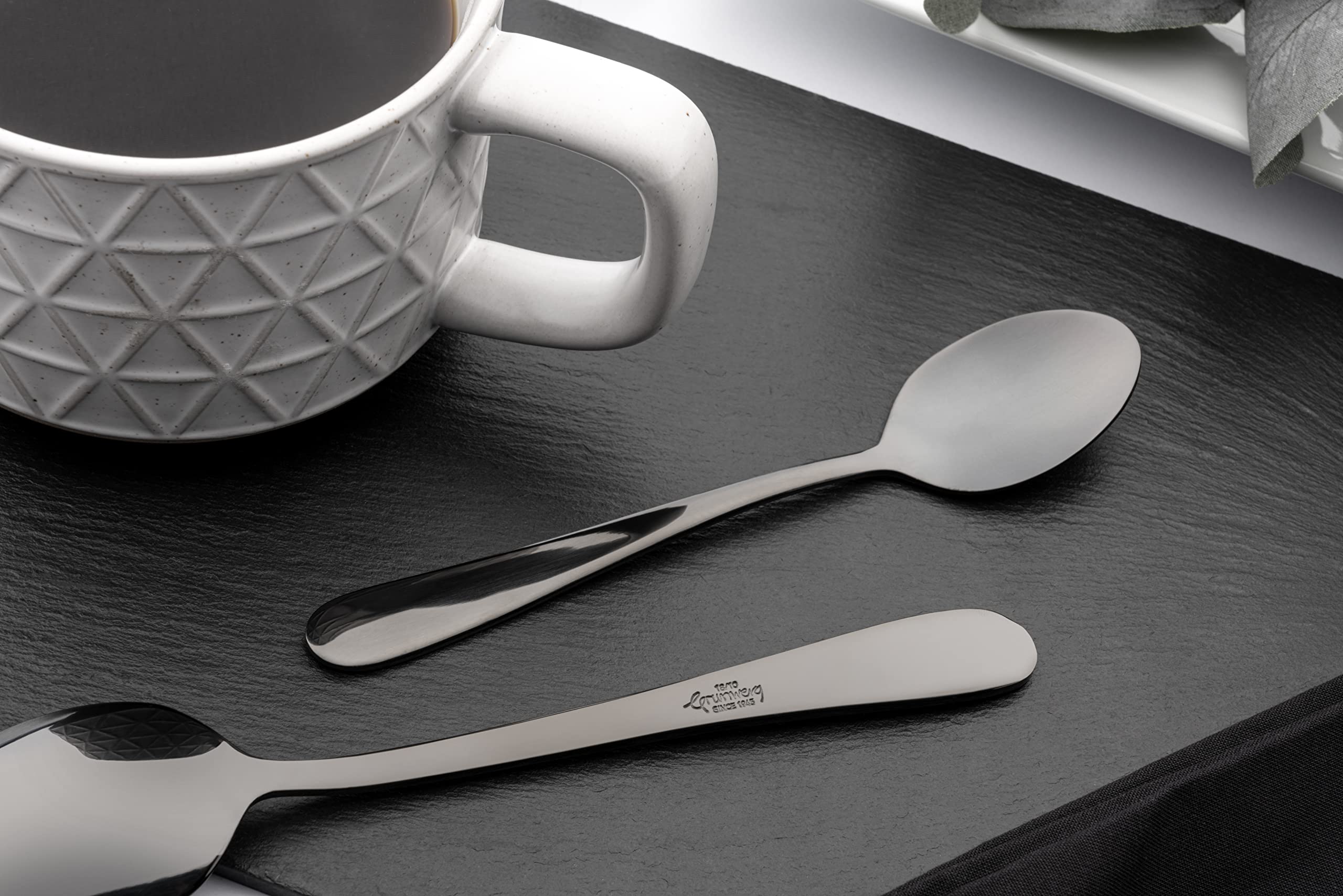 4 Fourchettes à Dessert Métal Argenté Poinçons Carrés S*F *** Motif