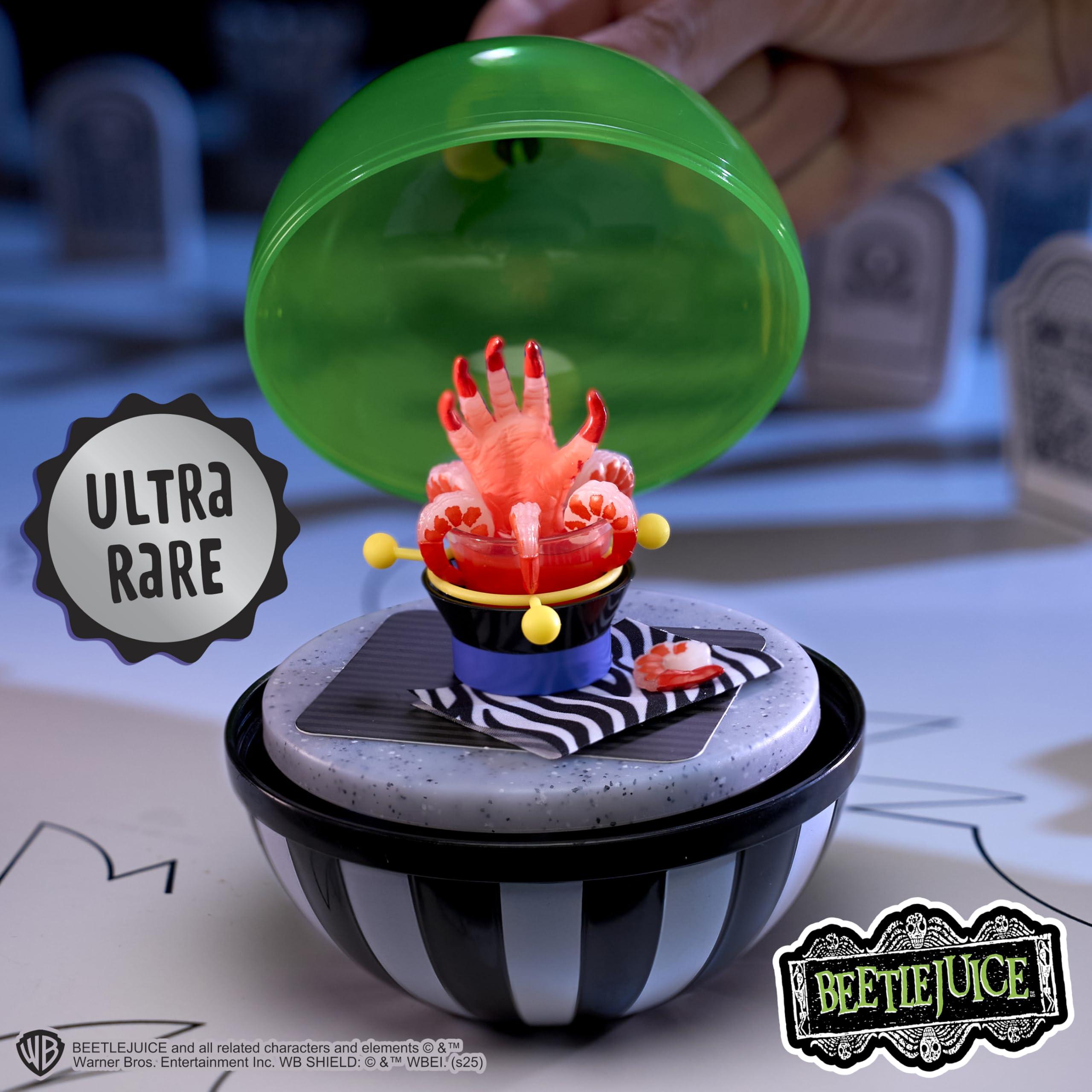 MGA's Miniverse Make It Mini Halloween 2025 - Oggetti da Collezione, Confezione Misteriosa, Spaventoso, Fai-Da-Te, Artigianato, Gioco di Resina, Cibo Replica, Non commestibile - età 8+