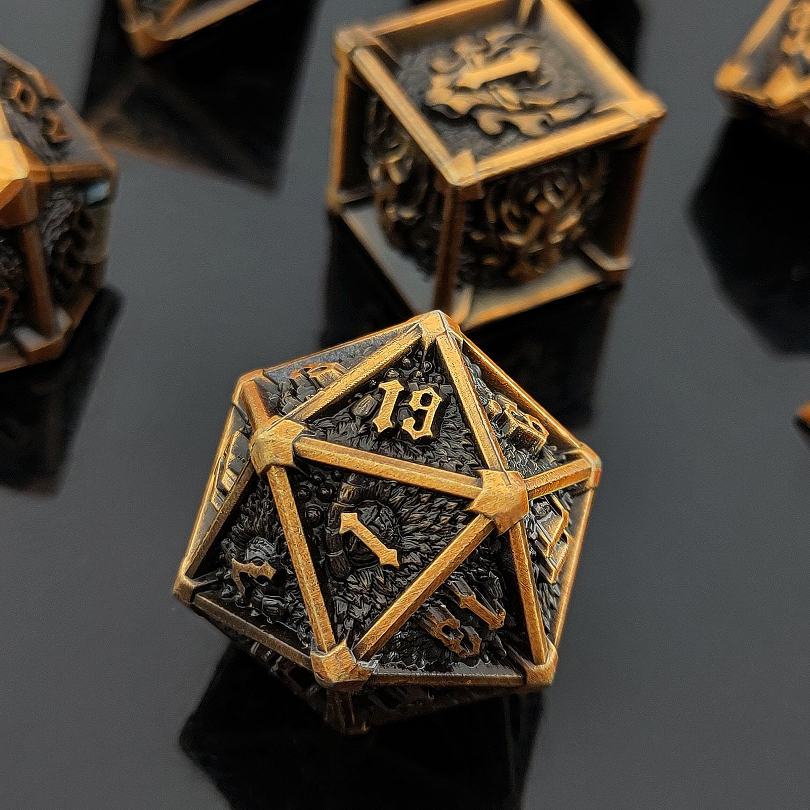 ORUZA Set di 7 dadi in metallo DND, dadi poliedrici D&D, dadi da gioco in metallo, per dungeon e dragon, RPG MTG TTRPG Pathfinder, giochi da tavolo (oro vecchio)