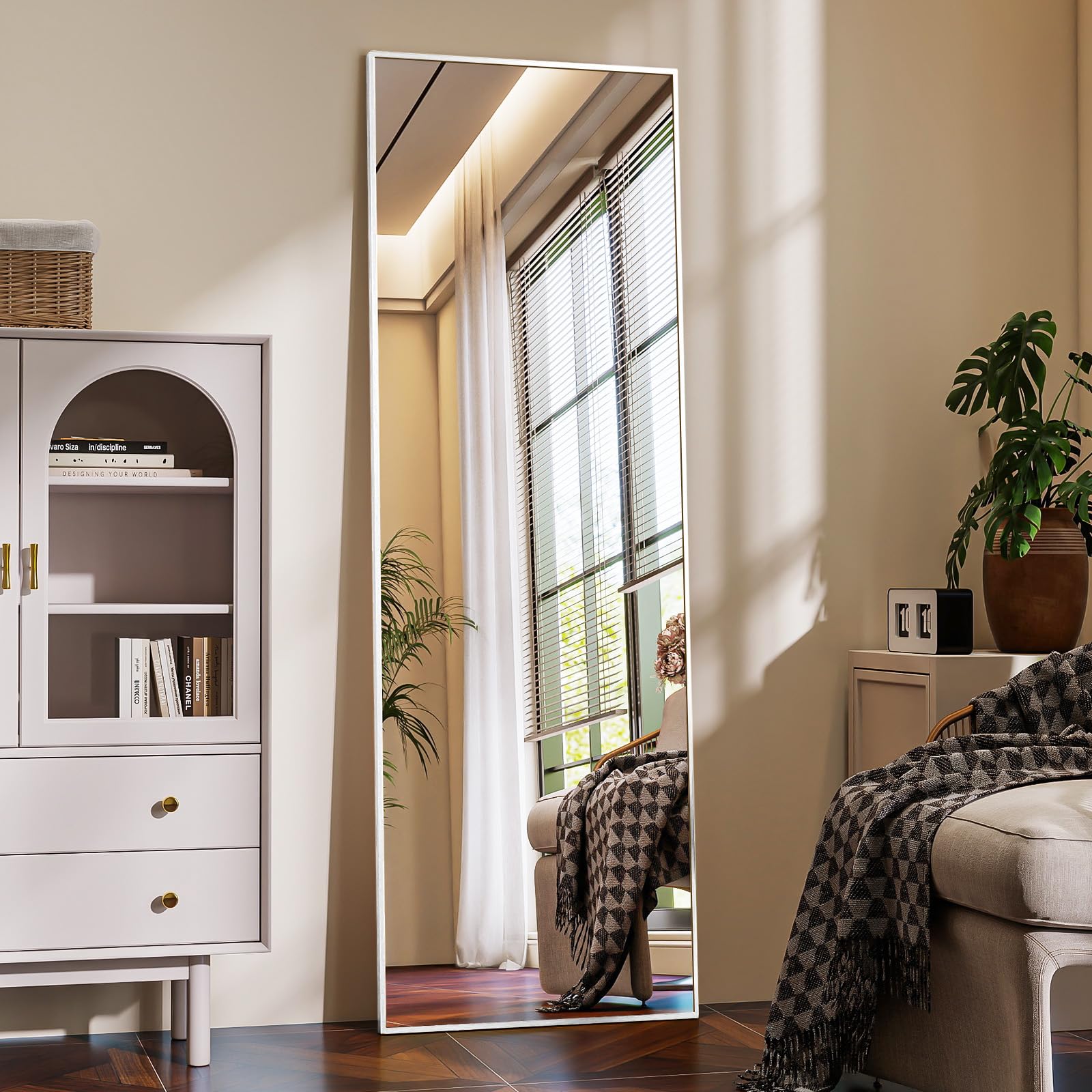 BEAUTYPEAK Specchio intero 150 x 40 cm, specchio da pavimento e specchio da parete con telaio in alluminio, vetro Shatterproof per riflessi senza distorsioni, bianco