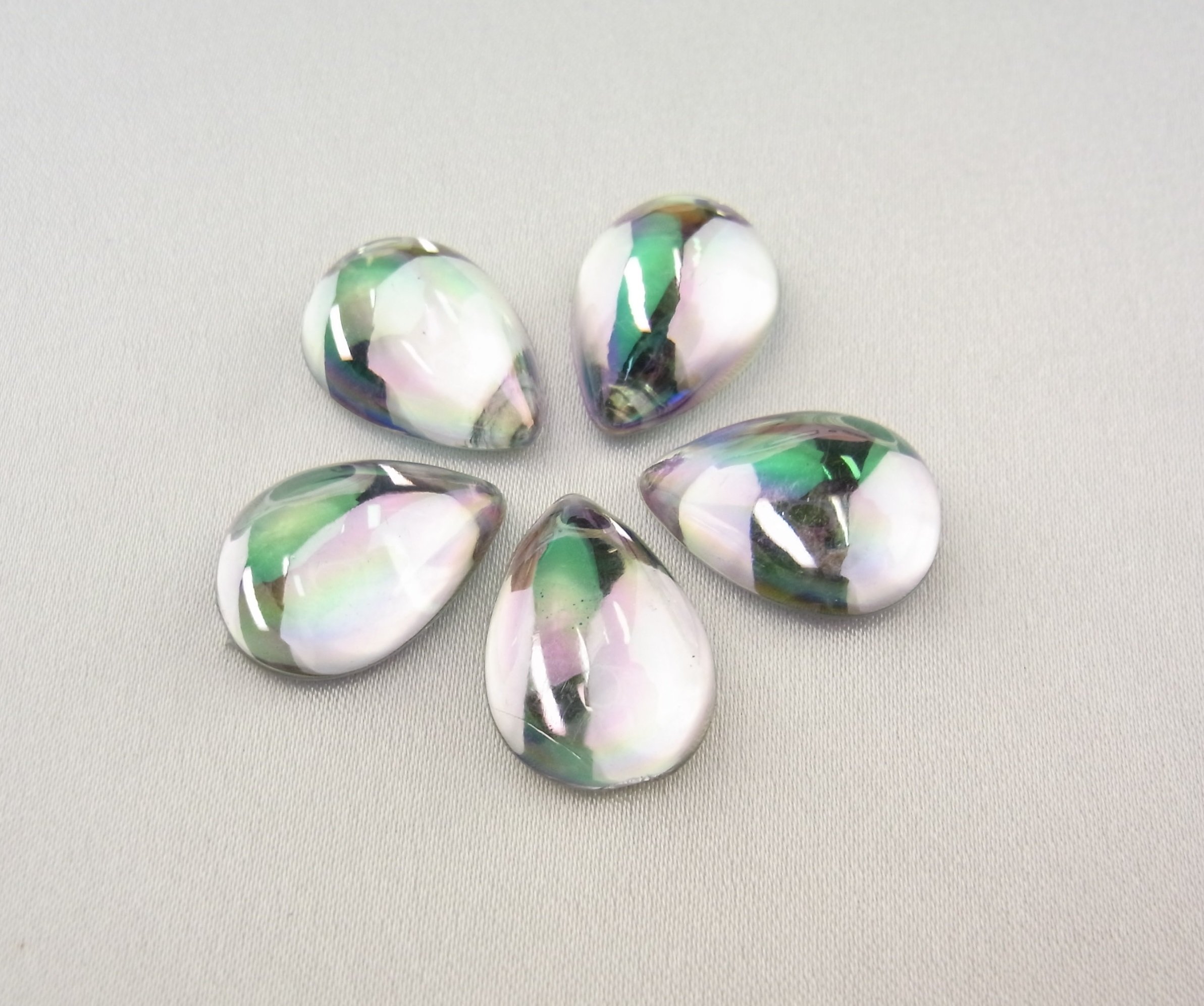 Amazon.co.jp: 【アクリルストーン】ST-dm-AU01 13x18㎜ (オ-ロラ) 30
