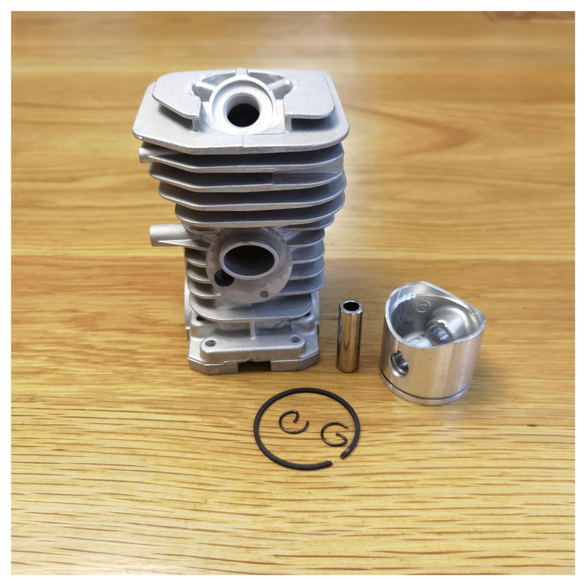 Kit de pistón y Cilindro de 40 mm Compatible con motosierras 136, 137, 141 y 142. Reemplaza la Pieza 530 0699-41.