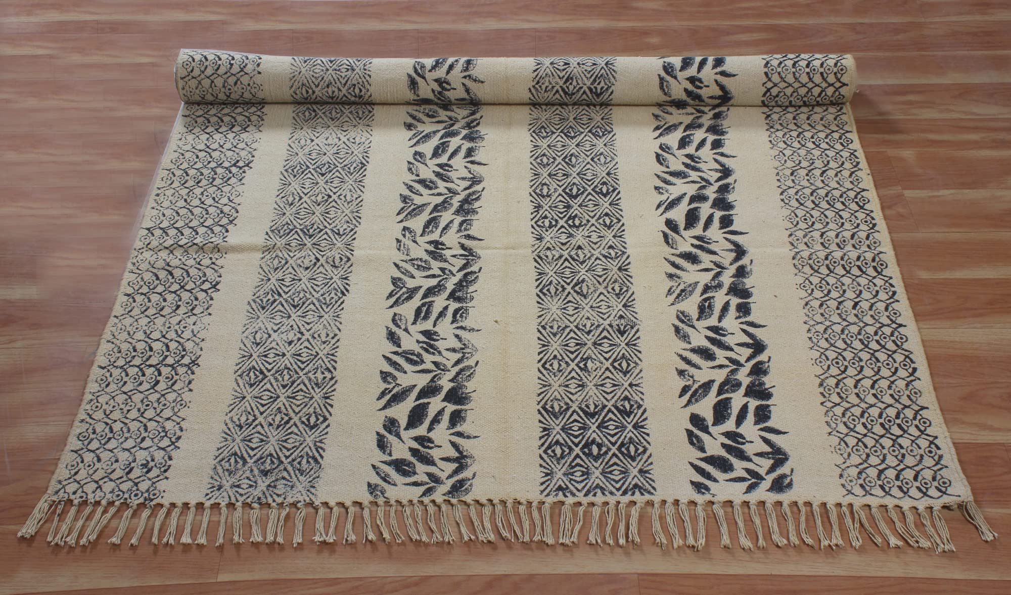 Tappeto da bagno bohémien per camera da letto Kilim in cotone Dhurrie Bohemian Kilim Flat Weave Beige & Black Area Tappeto decorativo facile lavabile Nappa Tappeto 180 x 180 cm