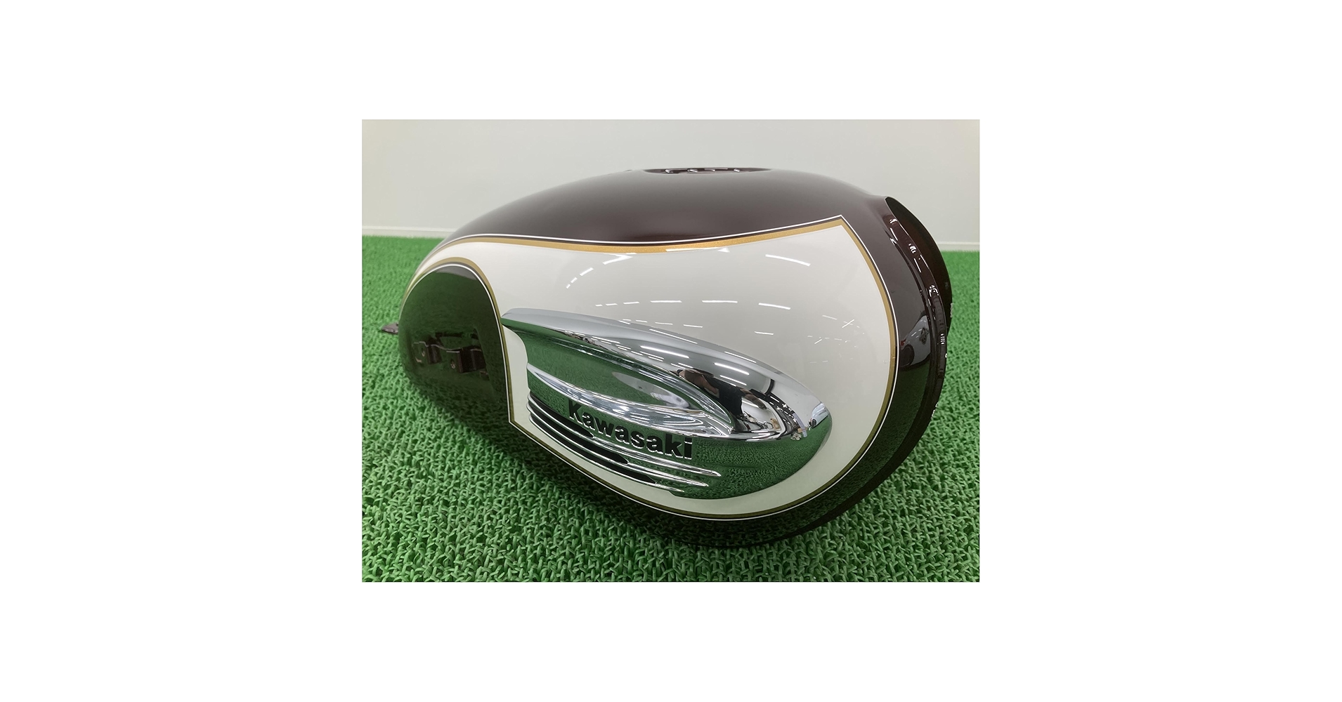 Amazon | W650 タンク 茶/白 カワサキ 純正 中古 バイク 部品