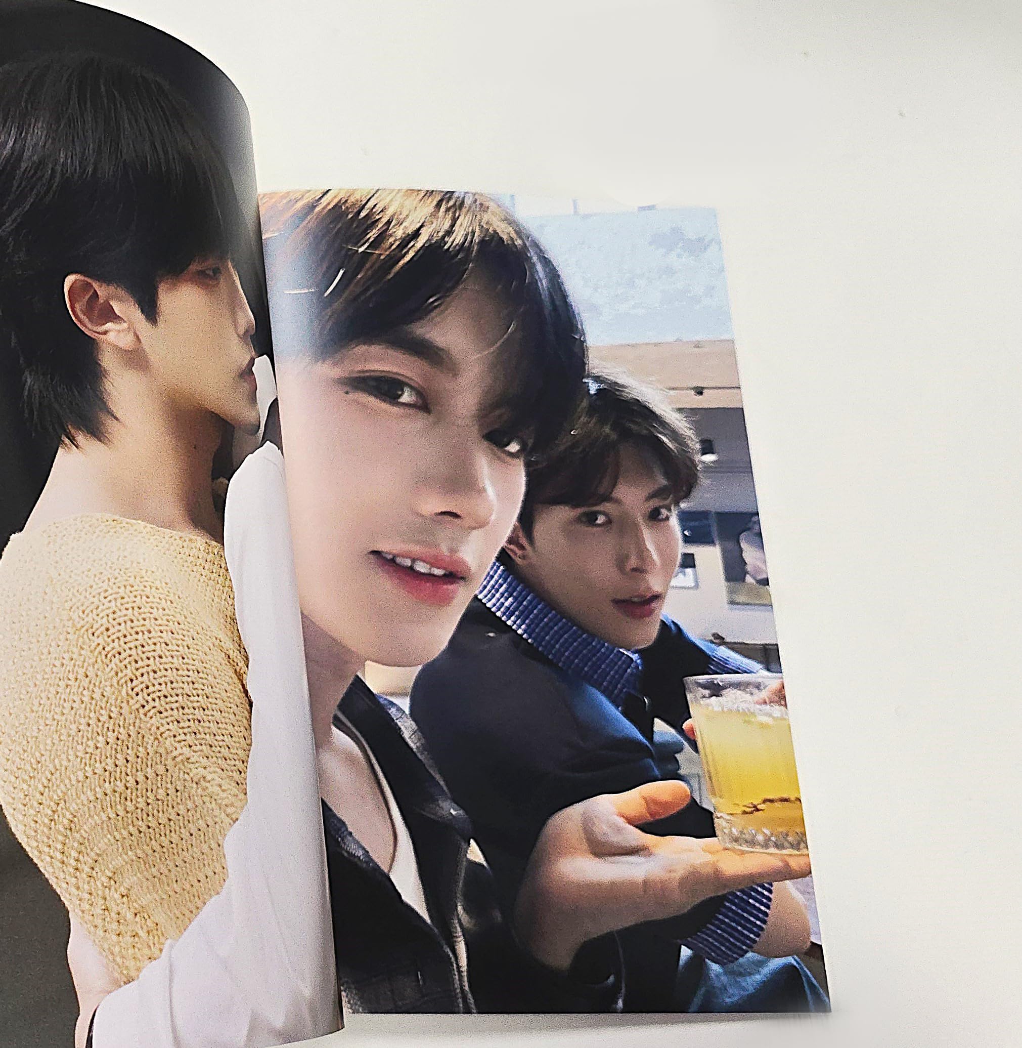 Amazon.co.jp: 垂涎 Desire TheSeries 写真集 画集 オメガバース BL