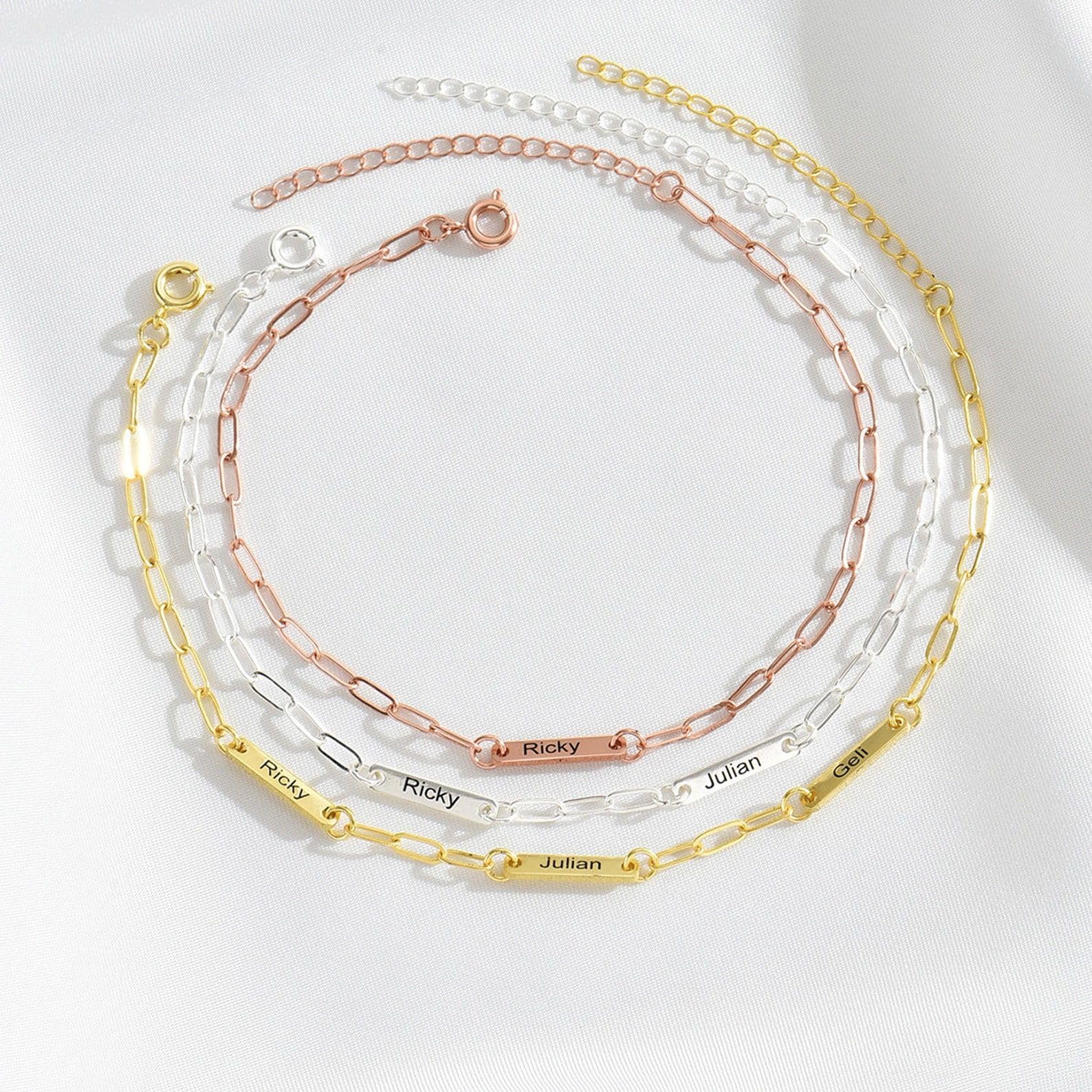 Pulsera de nombre grabado plata de ley 925 a medida Mini nombre barra Pulsera colgante con delicado Paperclip cadena mamá cumpleaños hecho a mano a medida Día de la Madre