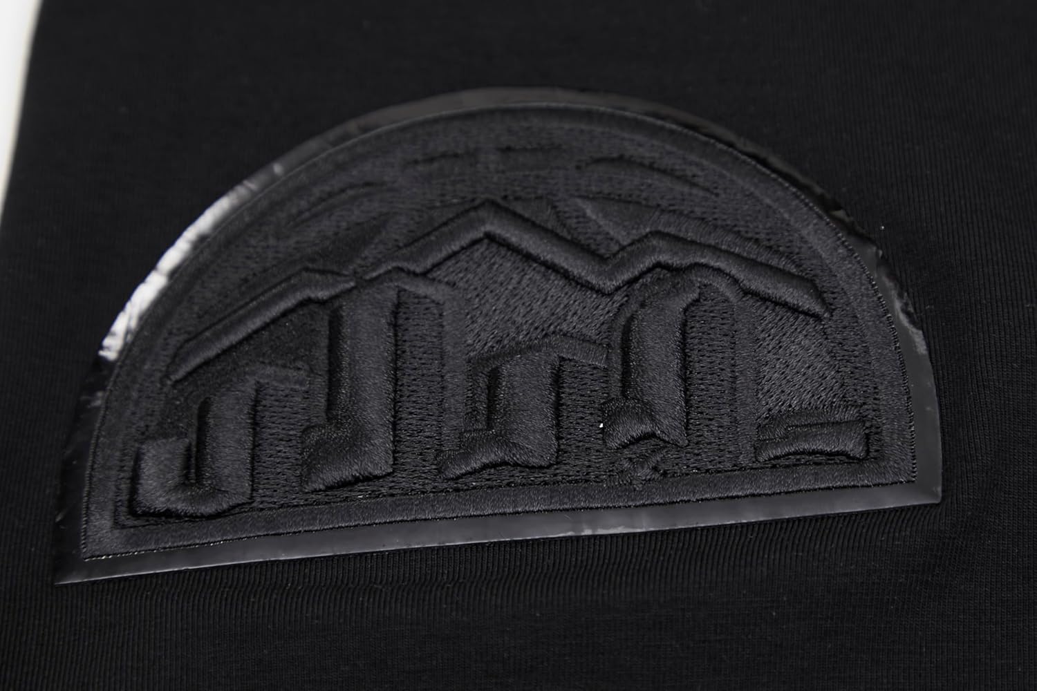 Mens NBA Classic Triple Black Cotton Short Sleeve Tee - Image 6