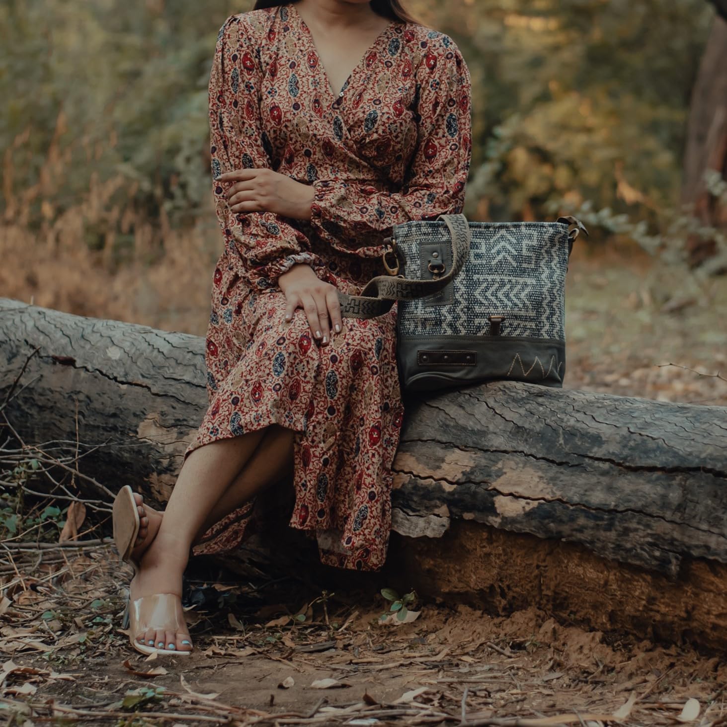 3B SHOUZO Messenger and Shoulder Bag - Upcycled Vintage Canvas & Leather - Image 2