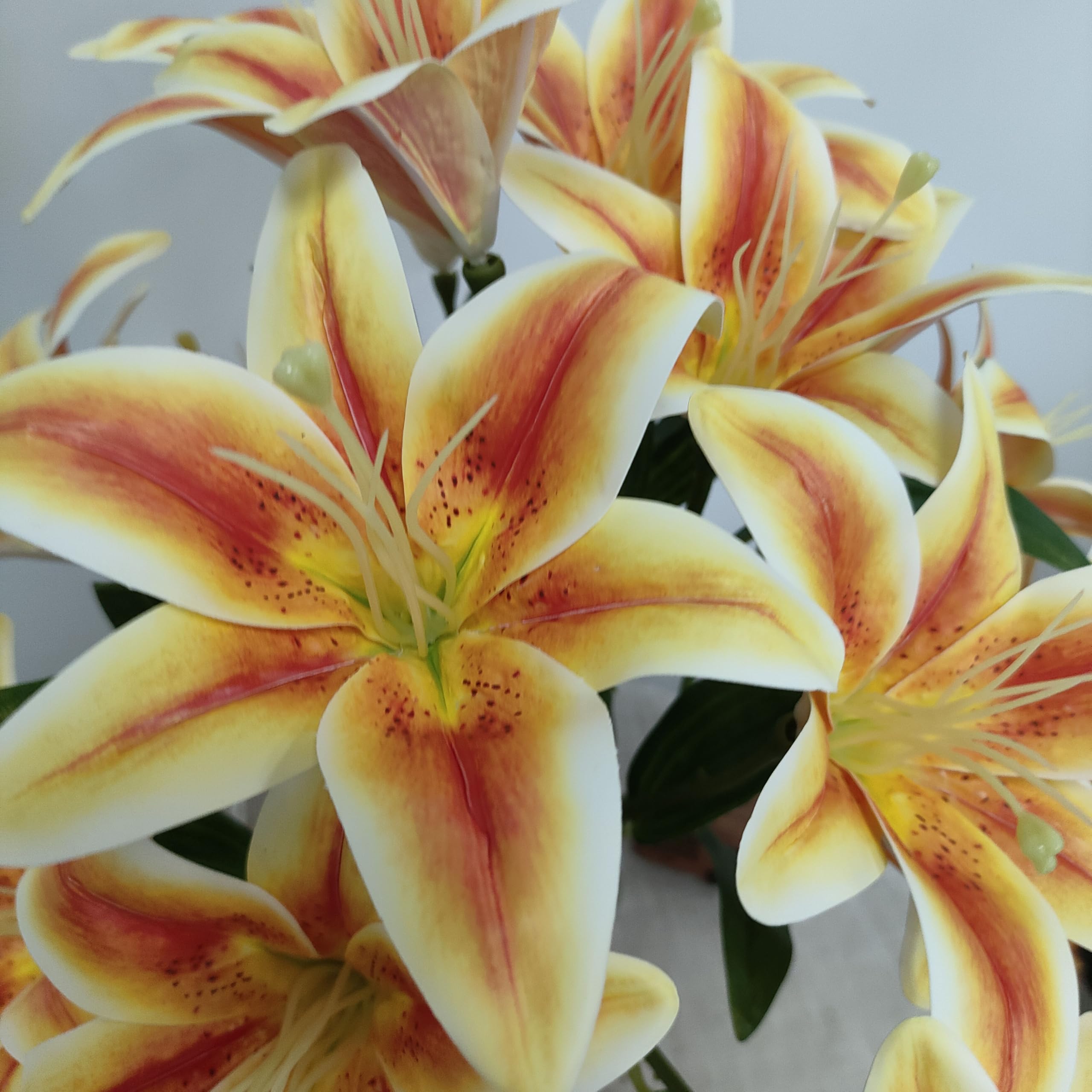 Künstliche Orangenlilien, künstliche Lilien, 50,8 cm, Tigerlilienzweig mit 2 vollen Blüten, künstliche Lilien für Hochzeitsstrauß, Zuhause, Party, Innenbereich, Blumenarrangements (10, orange)