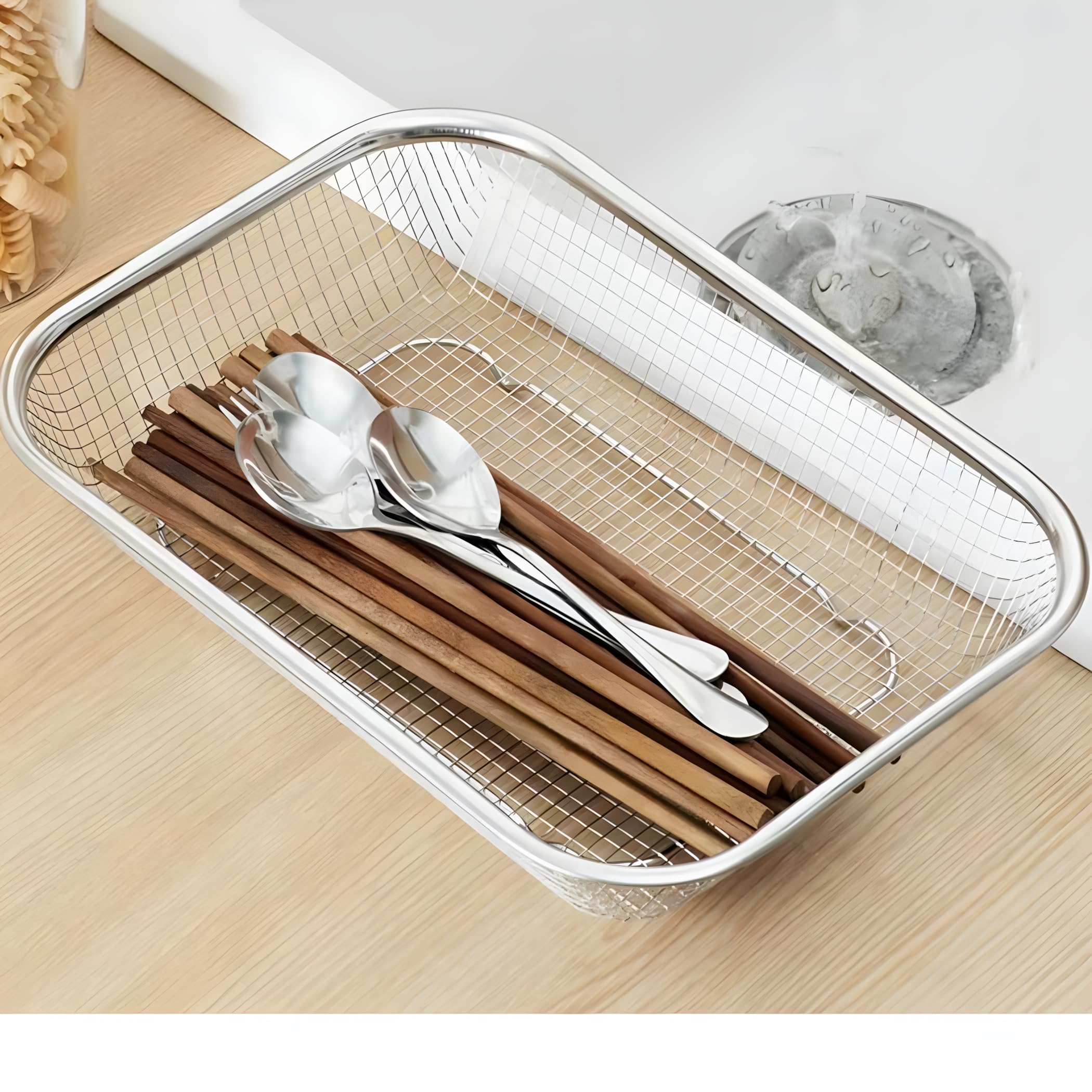 1Pc Thickened Stainless Steel Drain Basket Sieve Multi Purpose Kitchen Fruit and Vegetable Storage Basket US ((30 * 21 * 6) CM)