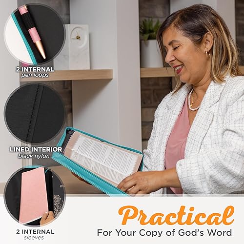 Miniatura 4 de Christian Art Gifts Funda de Biblia de moda para mujer, Proverbios de fuerza y dignidad, Proverbios 3125, piel sintética verde azulado, talla M