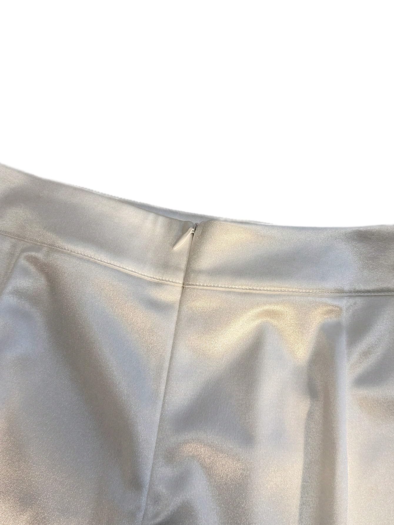 SOLY HUX Pantaloncini estivi da donna in raso, dritti con tasche, eleganti pantaloni in raso, per il tempo libero, con decorazioni a catena, casual, da ufficio