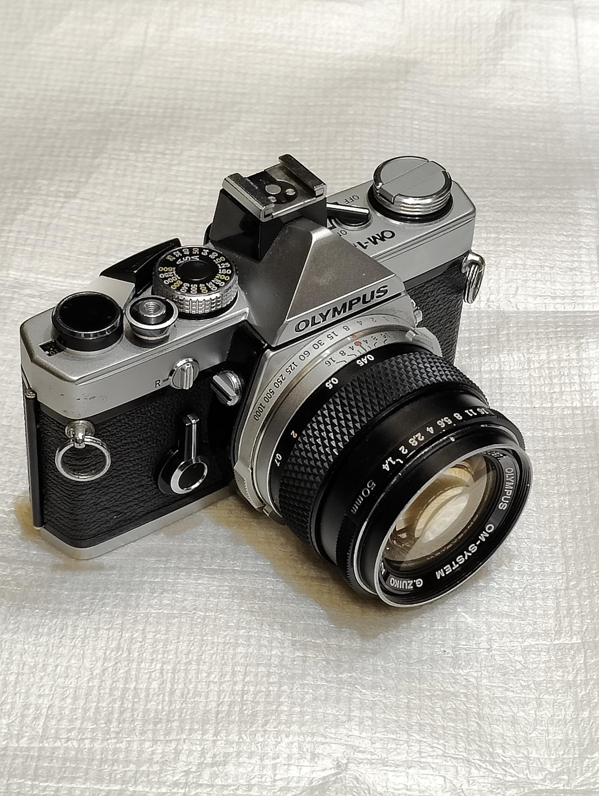 フィルムカメラ Olympus OM-1 Black 35mm SLR Film Camera オリンパス OM 1 ブラック 35mm SLR フィルム カメラ、f/1.8