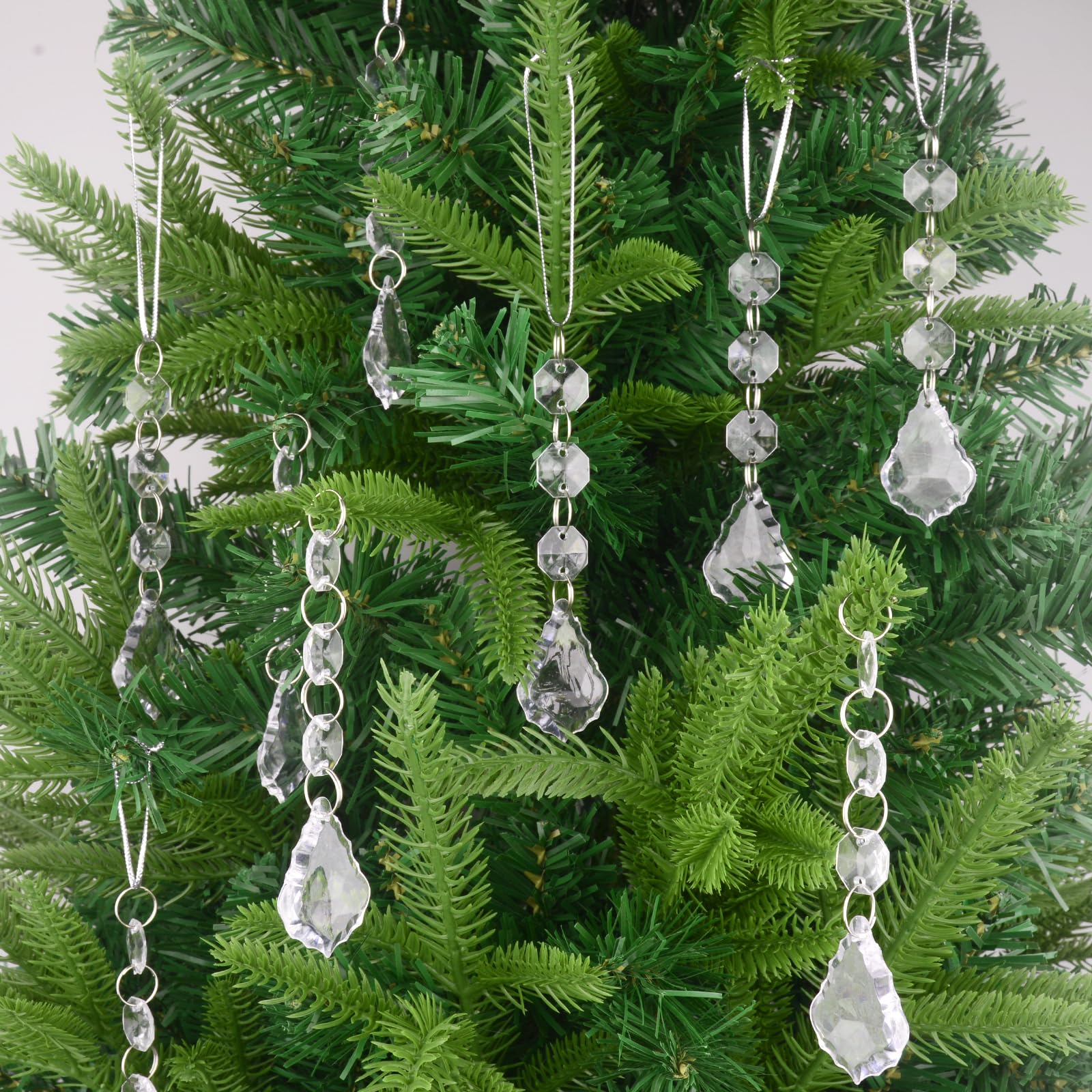 GXGGUS Crystal Christmas Ornaments - Hanging Angel Crystals for Tree Decorations, 30 Pcs Acrylic Chandelier Garland, Winter Party Home Decor (Maple Leaf)