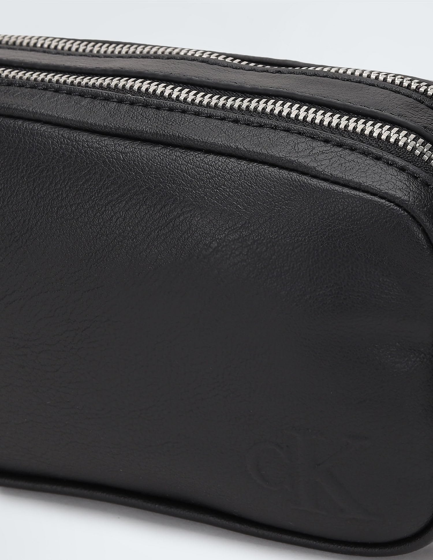 Calvin Klein Jeans Borsa donna CK tracolla articolo K60K610326 - cm.21 x 12 x 7,5 (circa)