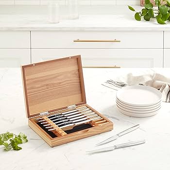 【新品】WUSTHOF ステーキナイフ（8本） Amazon.com: WÜSTHOF 8-Piece Stainless Mignon Steak Knife Set