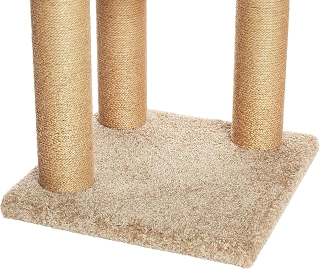 Foto 5 de 6 de Amazon Basics - Torre multinivel para gatos con postes rascadores para uso doméstico en interiores, color…