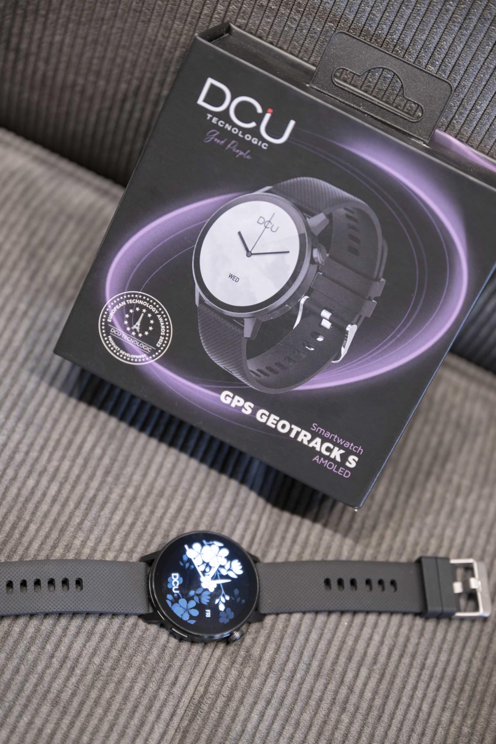 Smartwatch damski z wbudowanym GPS i połączeniami Bluetooth - wyświetlacz AMOLED 1,32" | Asystent głosowy | Ponad 130 trybów sportowych | Wysokościomierz, Barometr i kompas | Kompatybilny z systemem