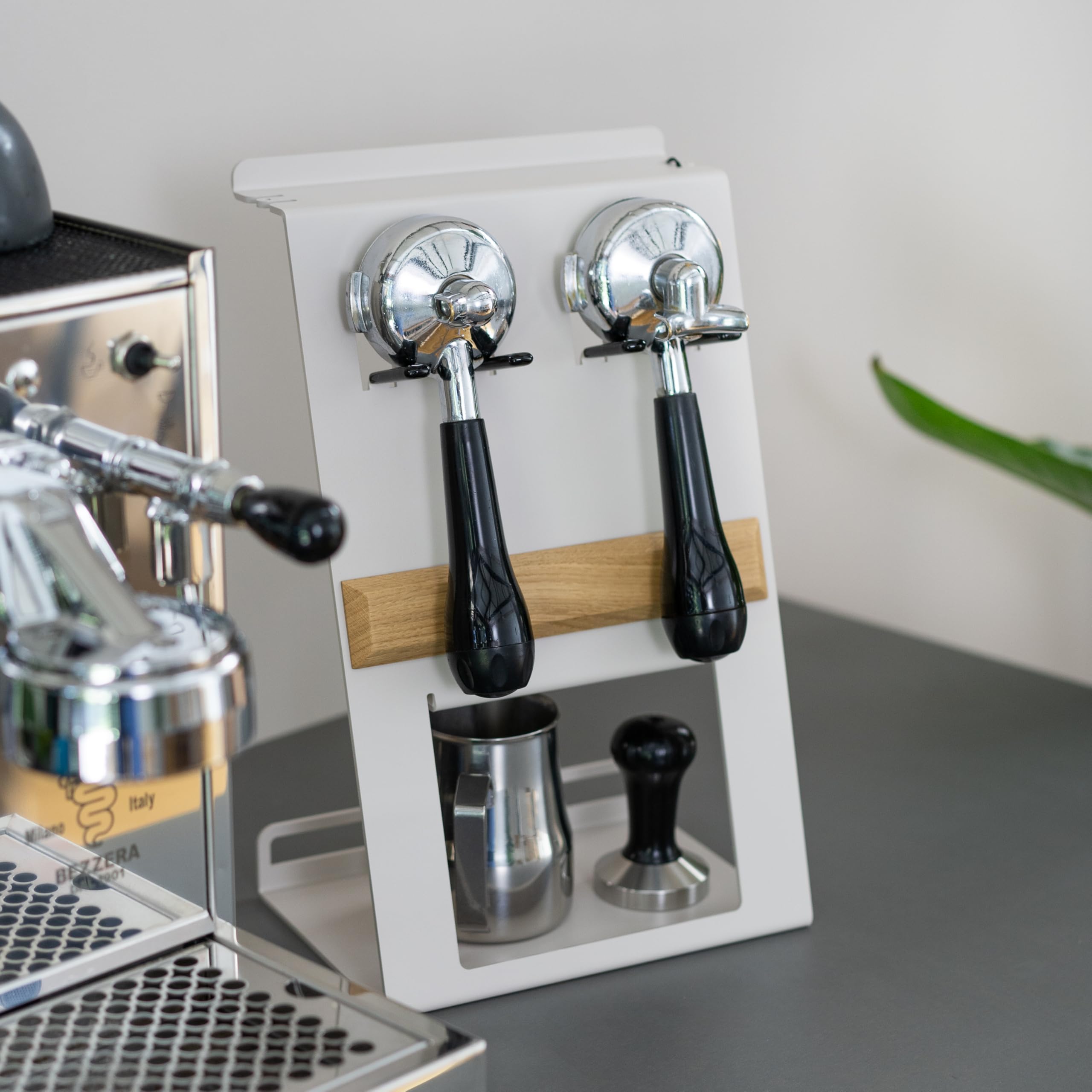 FLATE® Barista Stand: Station für Barista Zubehör mit Siebträgerhalter (Helles Graubeige)