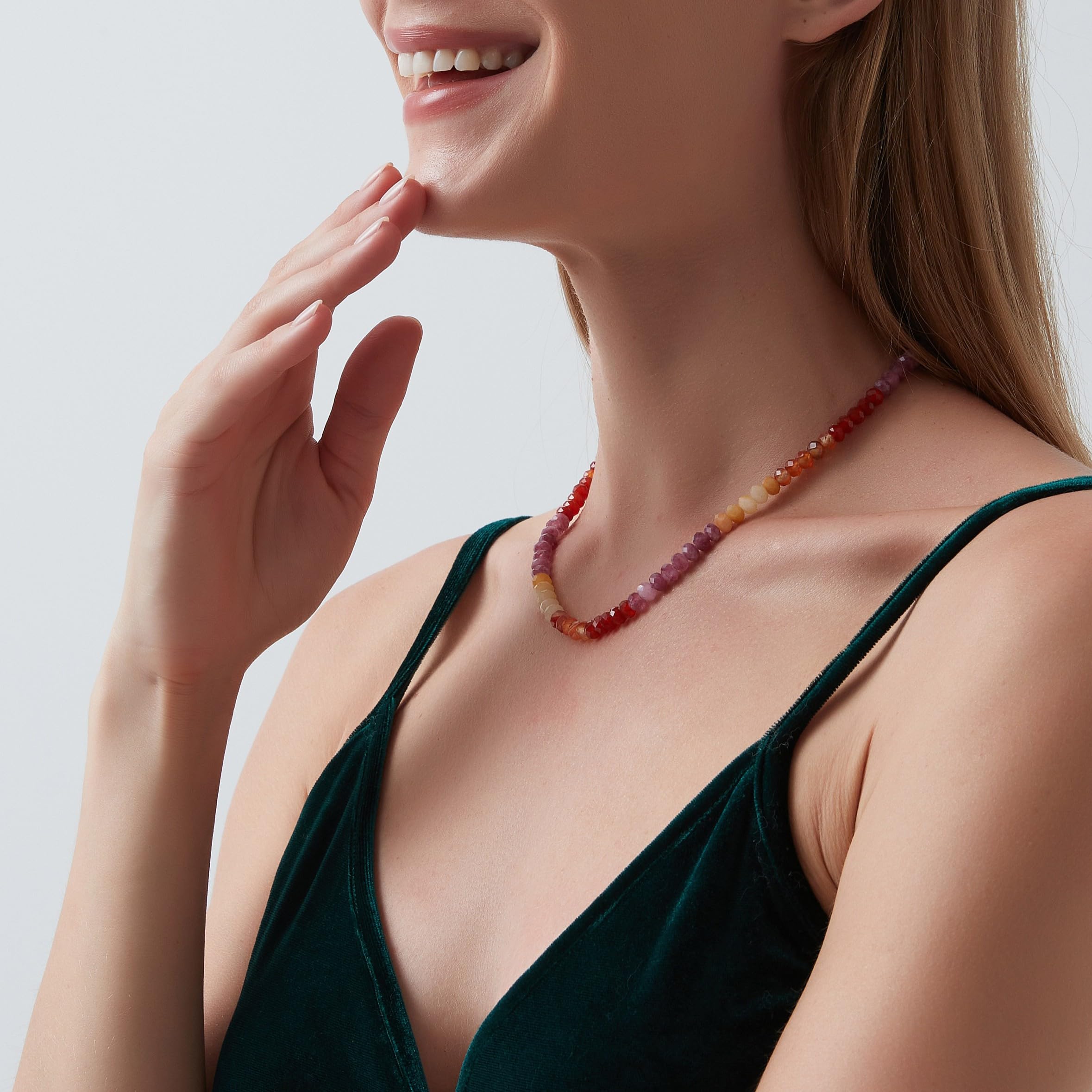 GAVU Collar para Mujer de Piedras Naturales, Collar de Cristales Multicolor para Mujer con Cierre OT de Acero Inoxidable Dorado