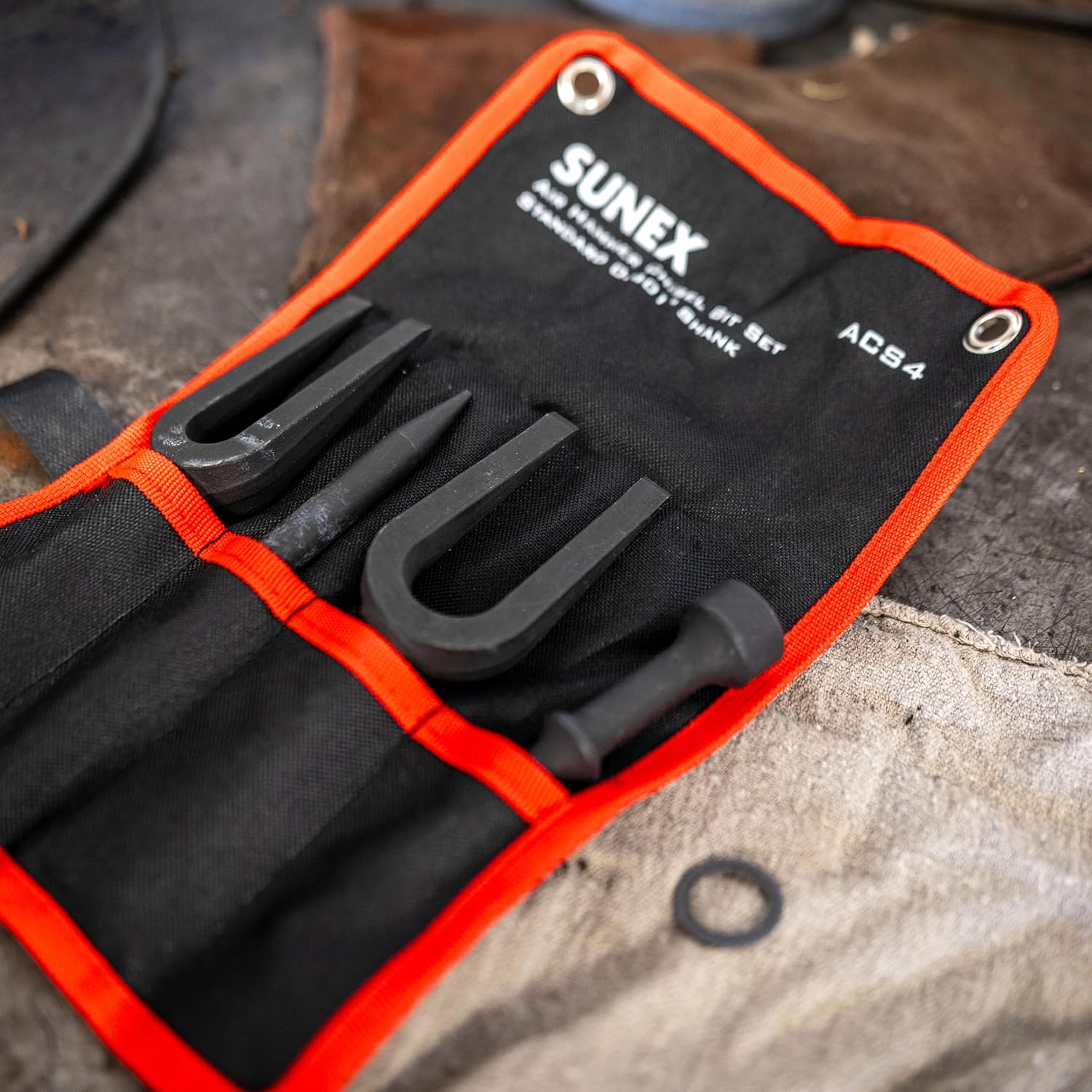 SUNEX TOOLS ACS4 Air Hammer Chisel Pneumatic Separator Set in Portable Tool Roll, 4-Piece