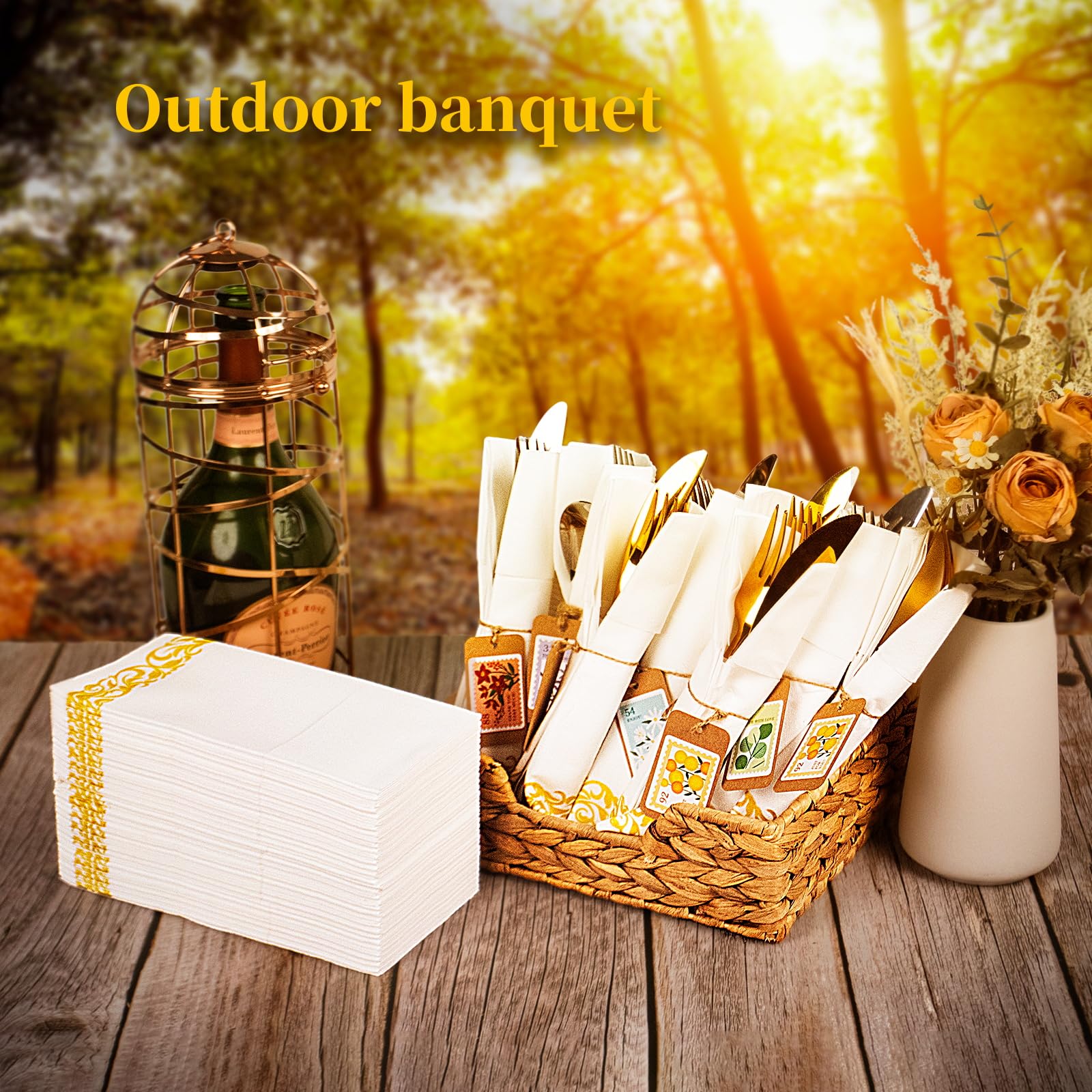 KAMMAK Servilletas de cena con bolsillo integrado para cubiertos, servilletas de papel desechables absorbentes con tacto de lino blanco y dorado para fiestas, bodas, cenas o eventos, preplegadas,