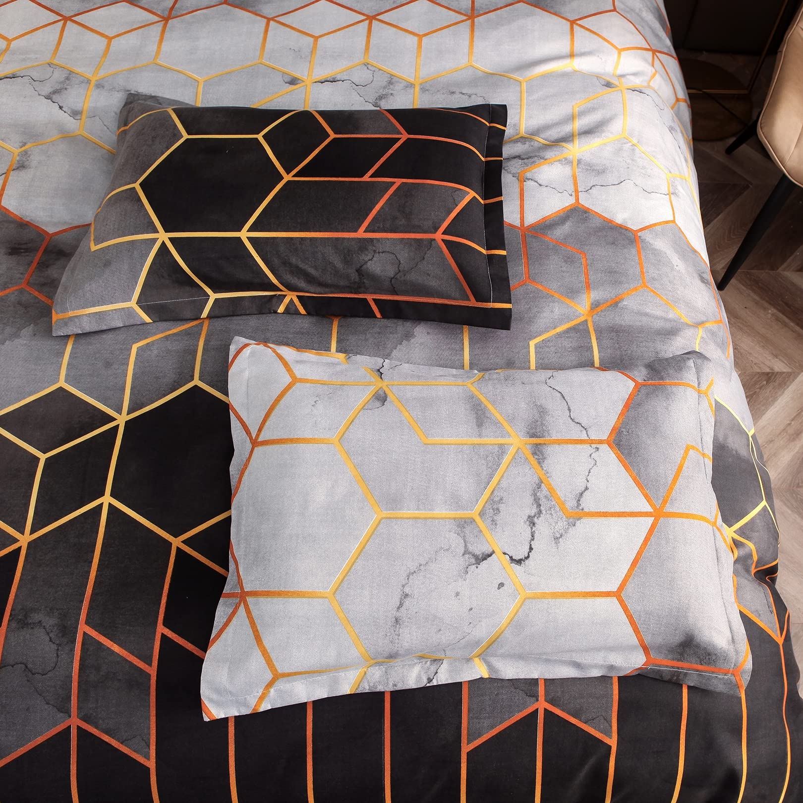 ALEjon Juego de Cama Doble Geométrica de Microfibra, 220 x 240 cm, con 2 Fundas de Almohada
