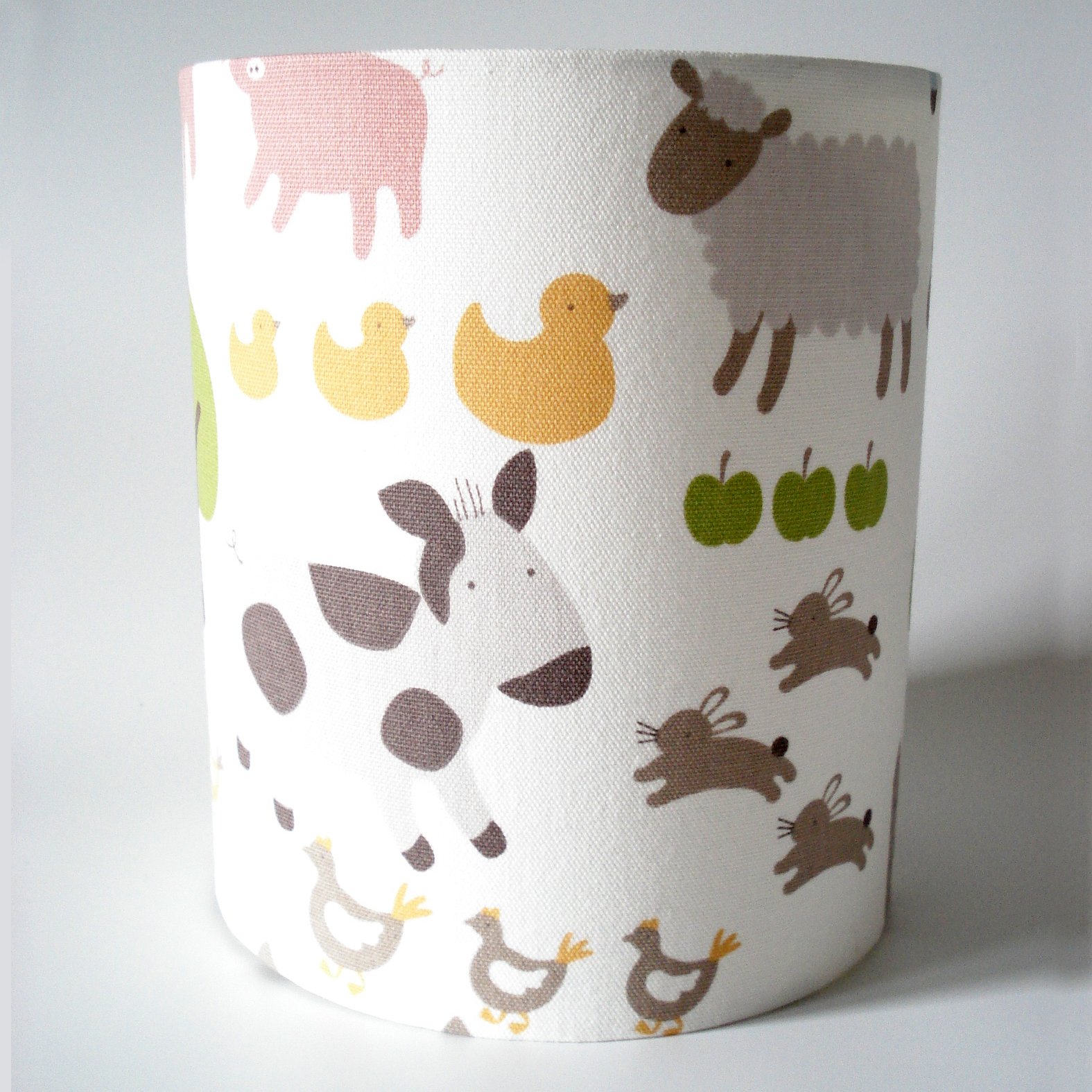 CHILDREN'S FARM ANIMAL FABRIC CEILING LIGHT SHADE MEDIUM