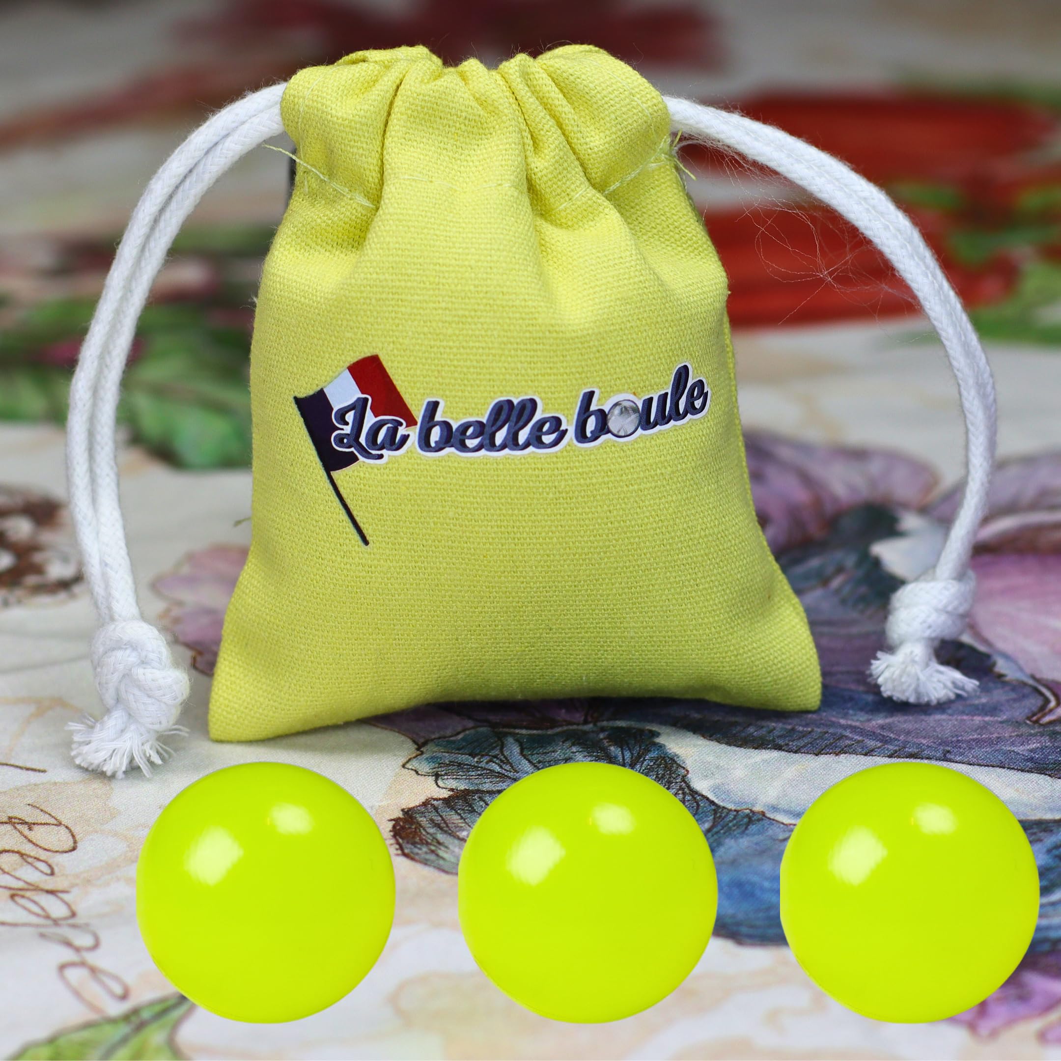 La belle boule® | 3 Cochonnets fluorescents en Résine Haute Visibilité pour Pétanque + Pochette – Boule de Pétanque, Cochonnet Lumineux, Accessoire Pétanque Intérieur ou Extérieur