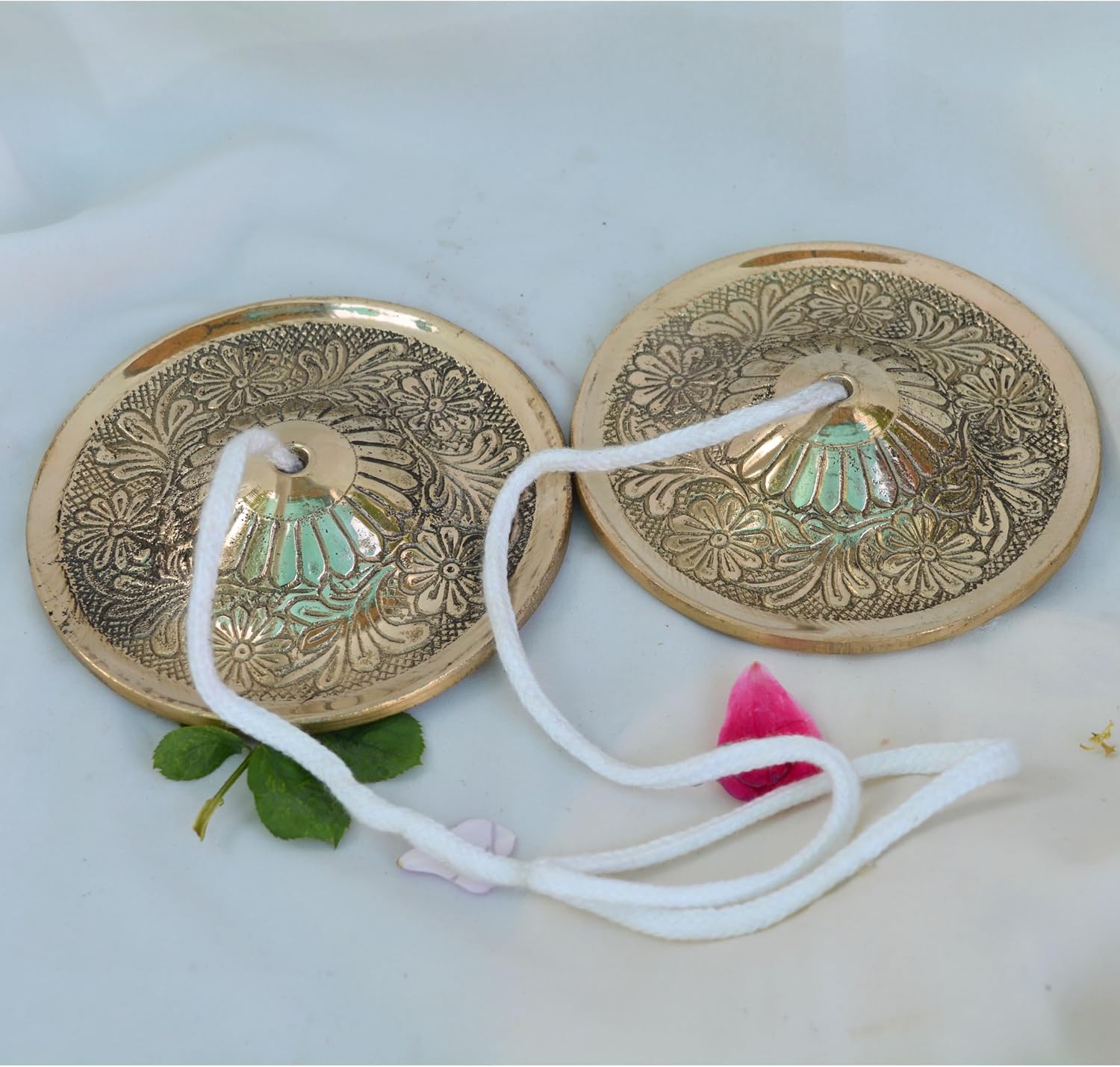 Brass Manjira Instrument Finger cymbal or Hand Cymbals Metal Clapper | METAL MANJEERA PERCUSSION KIRTAN POOJA | Tibetan Tingsha Manjeera Clash Traditional for Indian Music & Tibetan Prayer (Style 5)