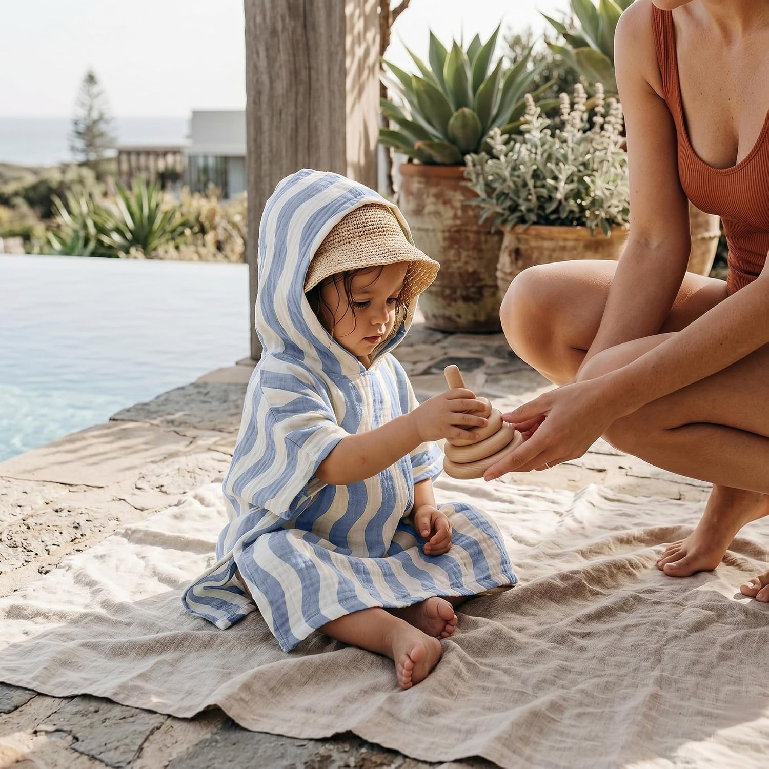 guruixu Muslin Hooded Baby Beach Towel, 4-Layer 100% Cotton Toddler Beach Poncho with Pocket, Soft Quick-Dry Hooded Swim Cover-Up for Pool, Beach & Bath, Boys & Girls 0-3 Years