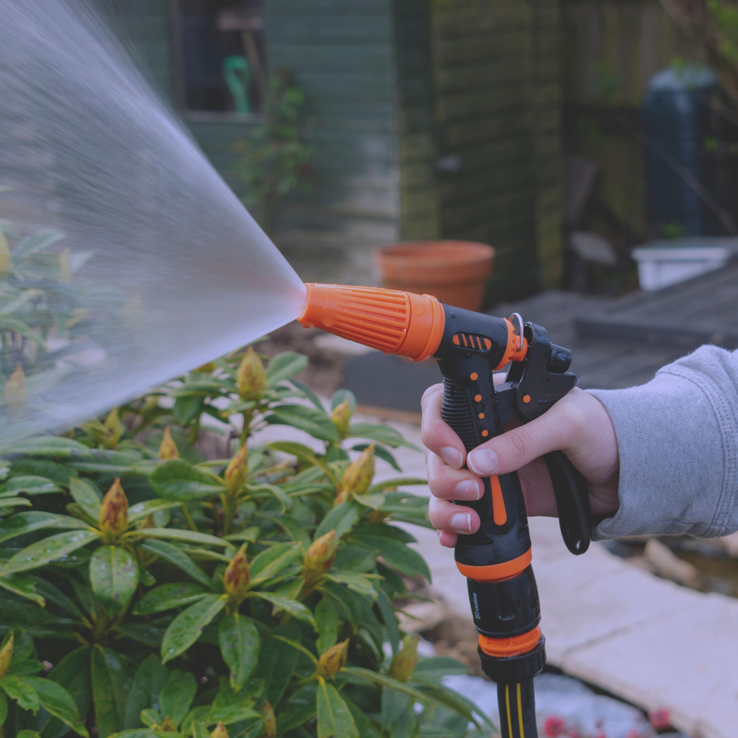  - Black/orange Adjustable Spray Pattern Garden Hose Gun With Click-Lock Quick Connection And Trigger Lock