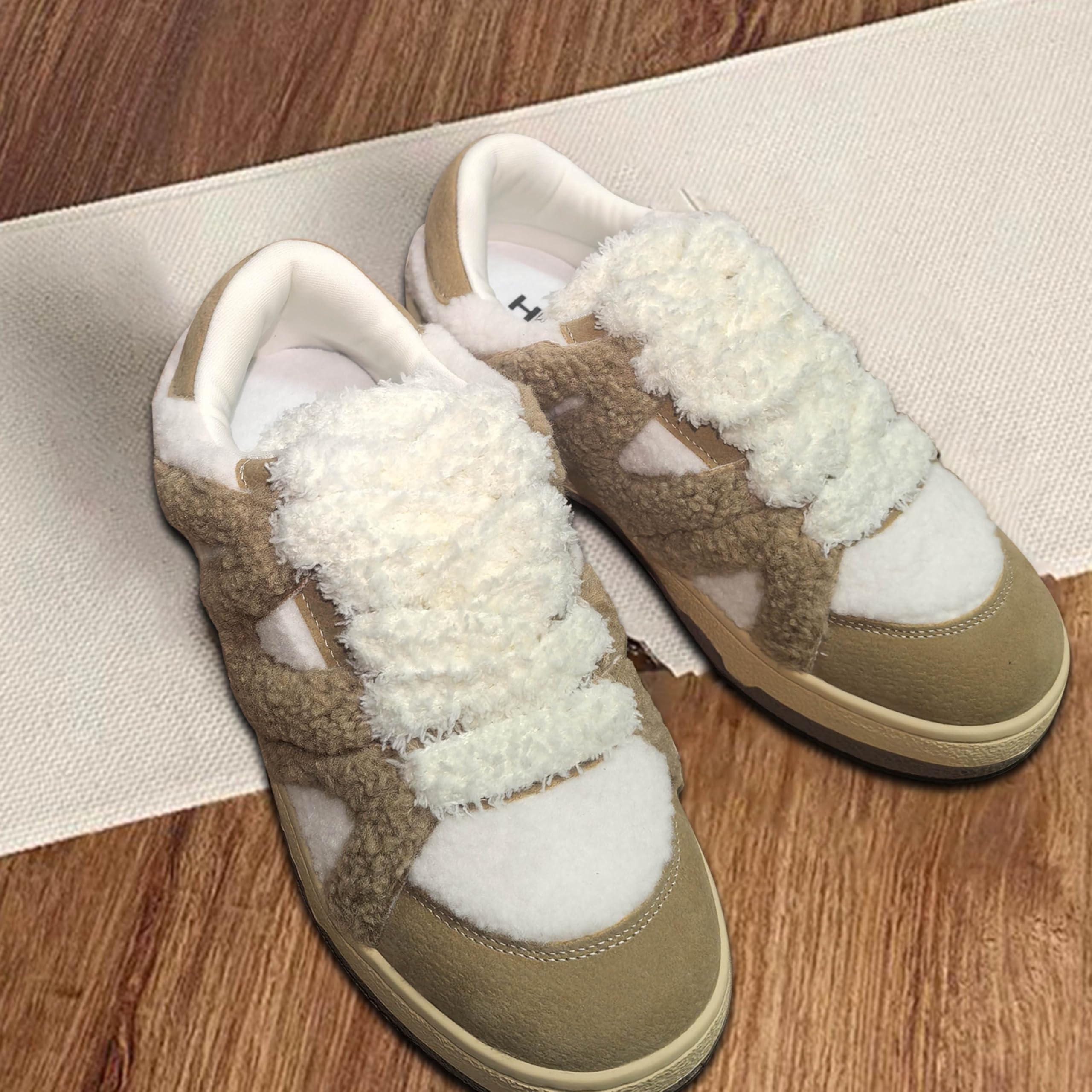 Cordones planos y peludos para zapatos, 22 mm de ancho, suaves y esponjosos para tenis