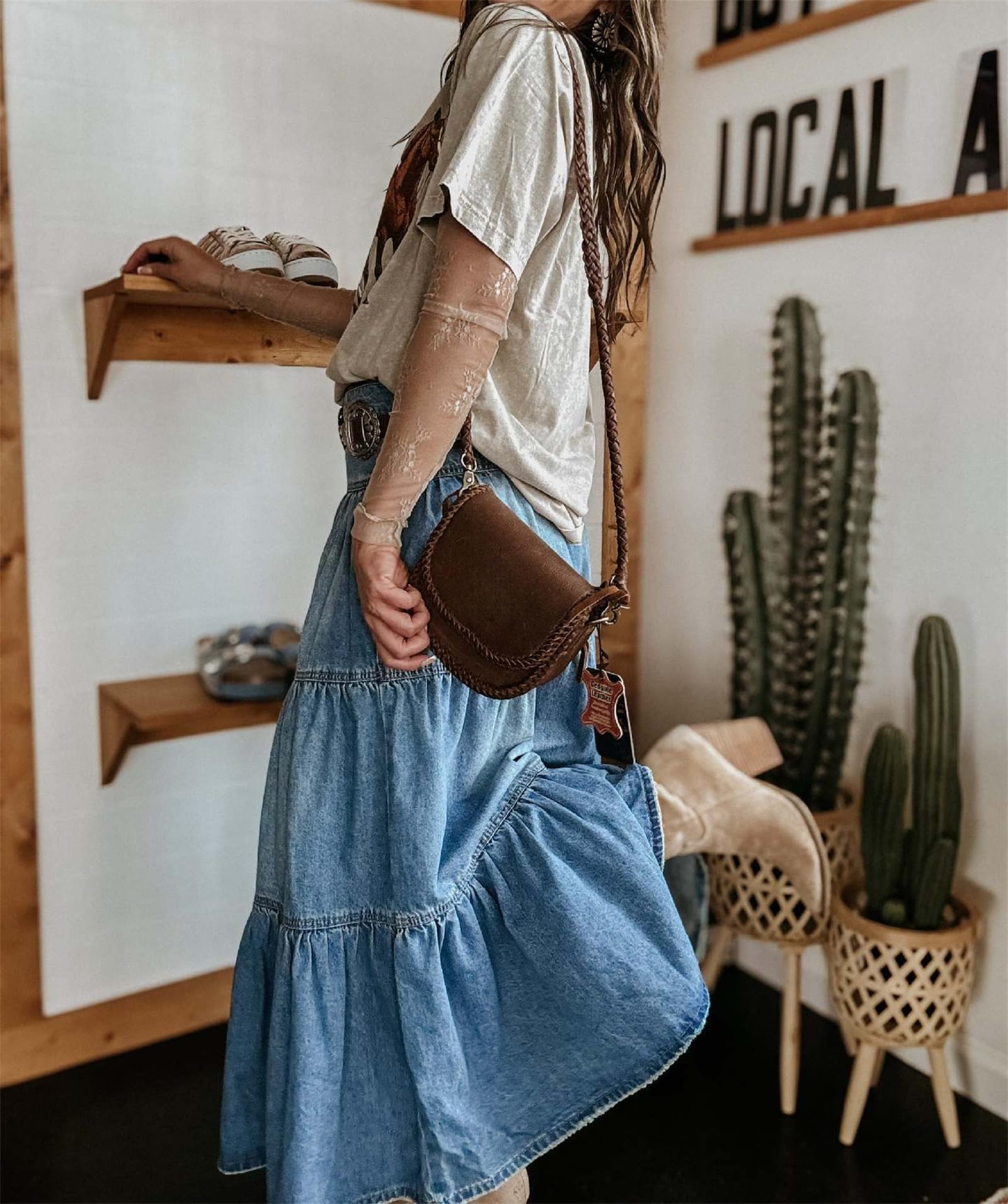 Maxifalda Vaquera para Mujer: diseño Escalonado de Corte en A y Talle Alto, con Botones Frontales, Volantes y Bolsillos
