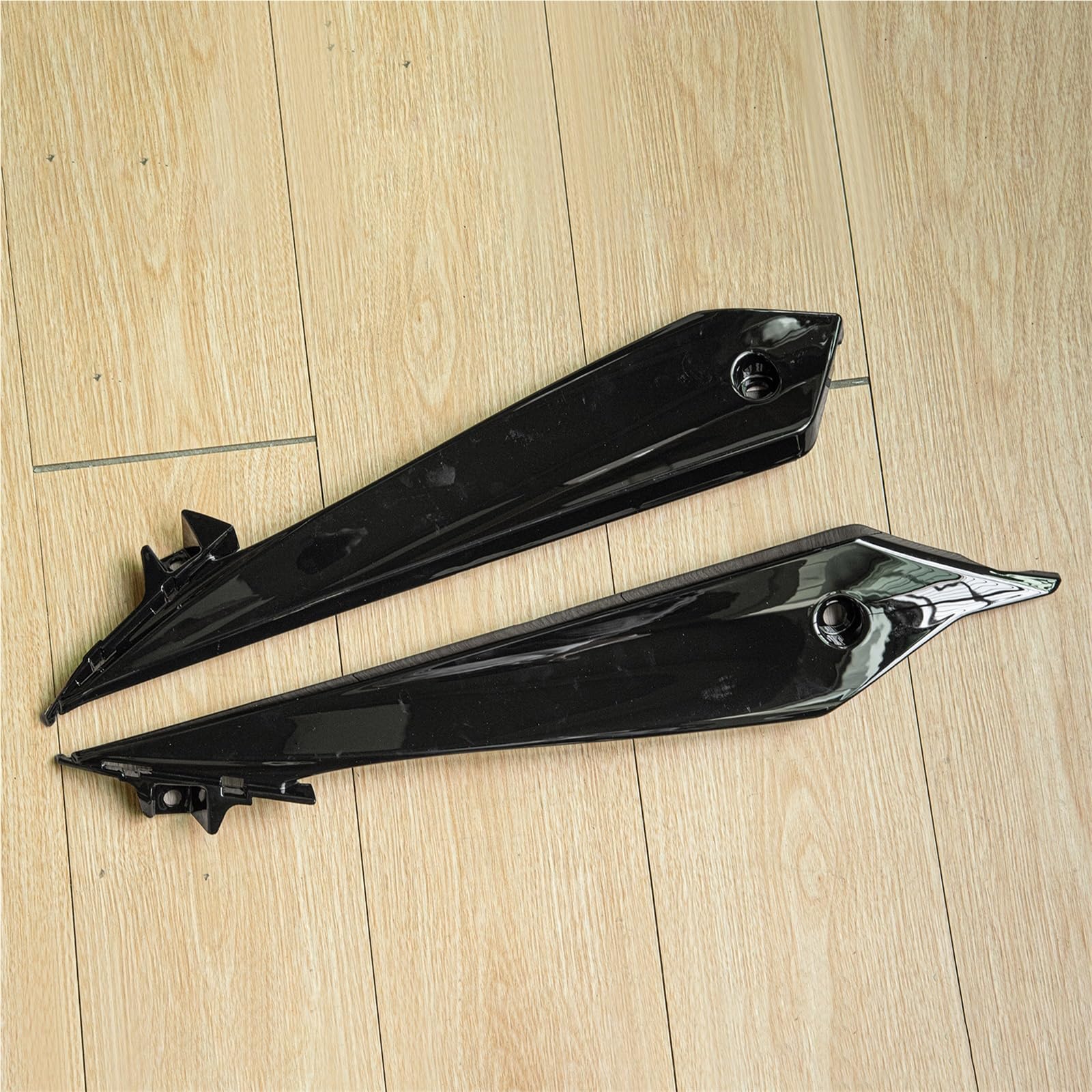 Front Bumper Splitter dachowy Pasuje do Suzuki GSXS1000 GSX S1000 2015-2020 Silnik Dolny spojler Rama Osłona boczna Owiewka