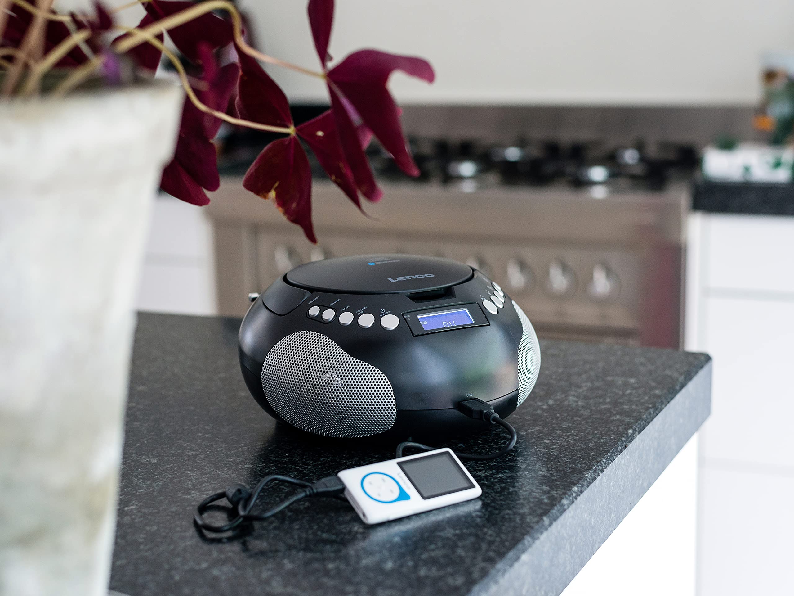 Lenco SCD-331 - Radio CD Portable - Bluetooth - Port USB - Stockage de titres programmable - Radio FM PLL - Écran LCD - Entrée AUX - Noir