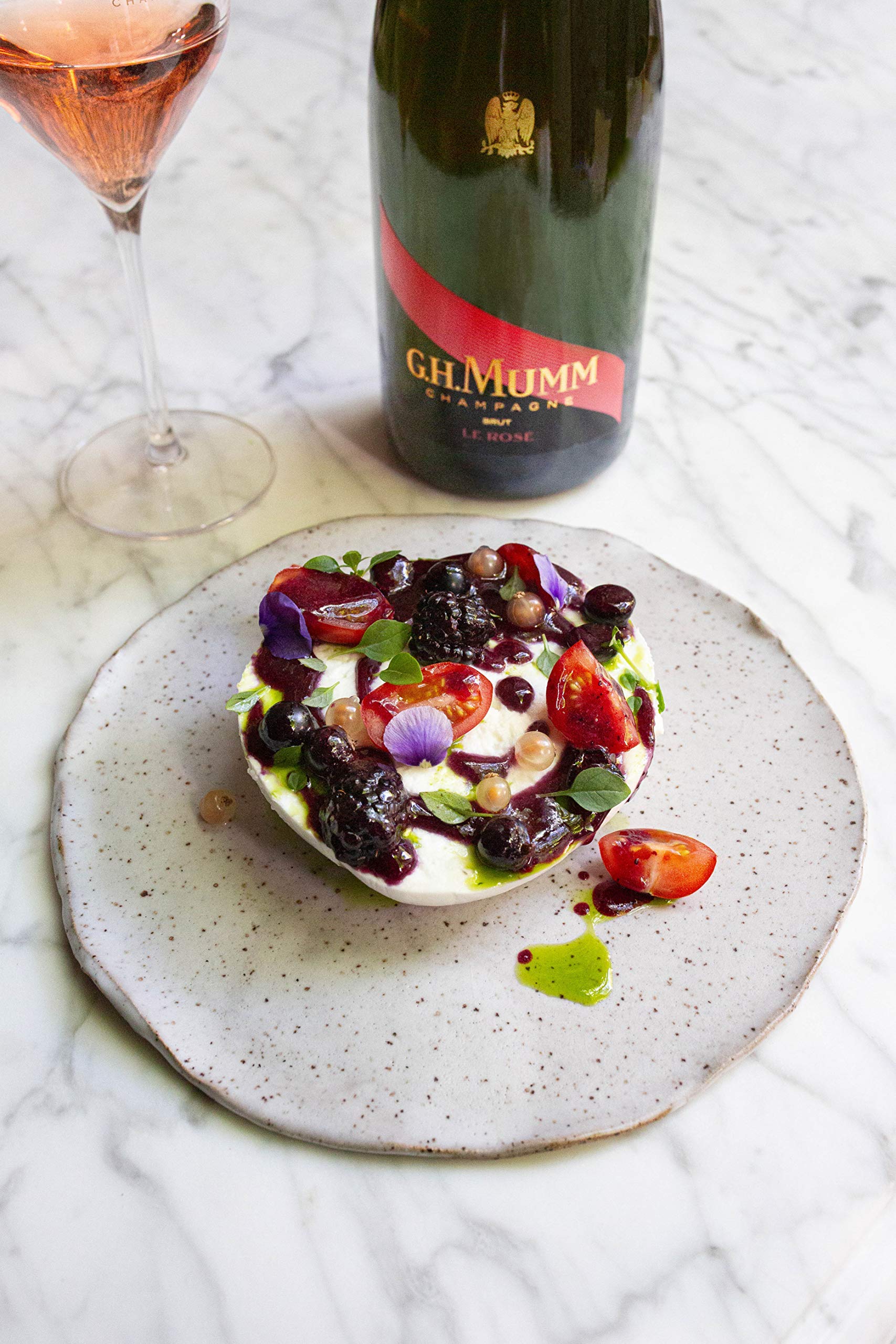 Mumm Grand Cordon Brut Champagne - 750ml, el embalaje puede variar