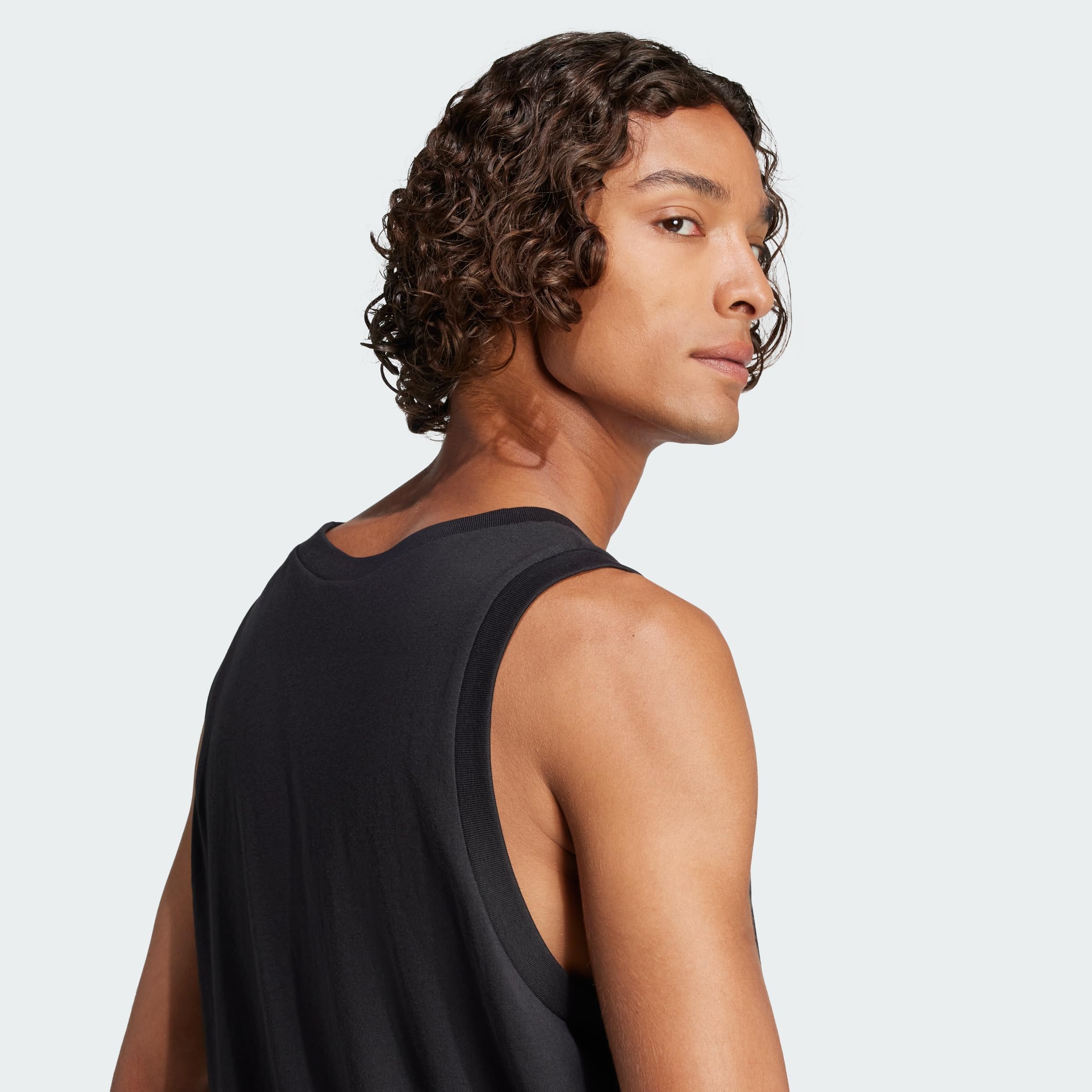 Adidas Męska koszulka bez rękawów Essentials z małym logo Single Jersey