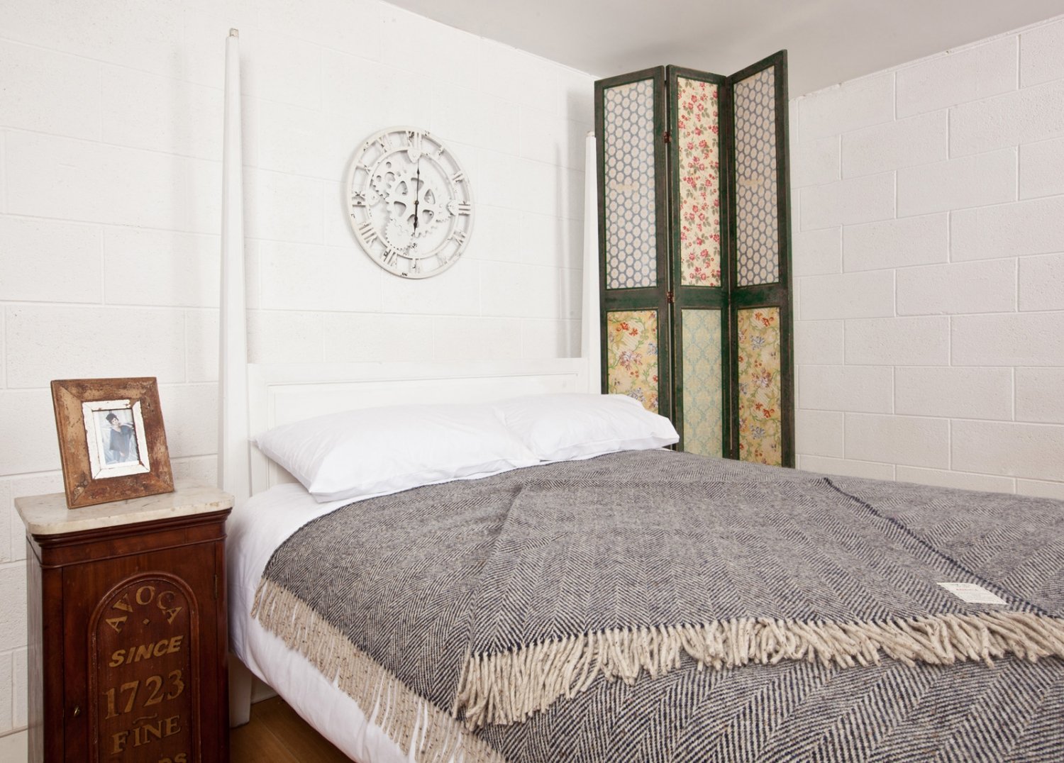 AvocaHeavy Herringbone Throw Large 100% Pure New Wool Navy