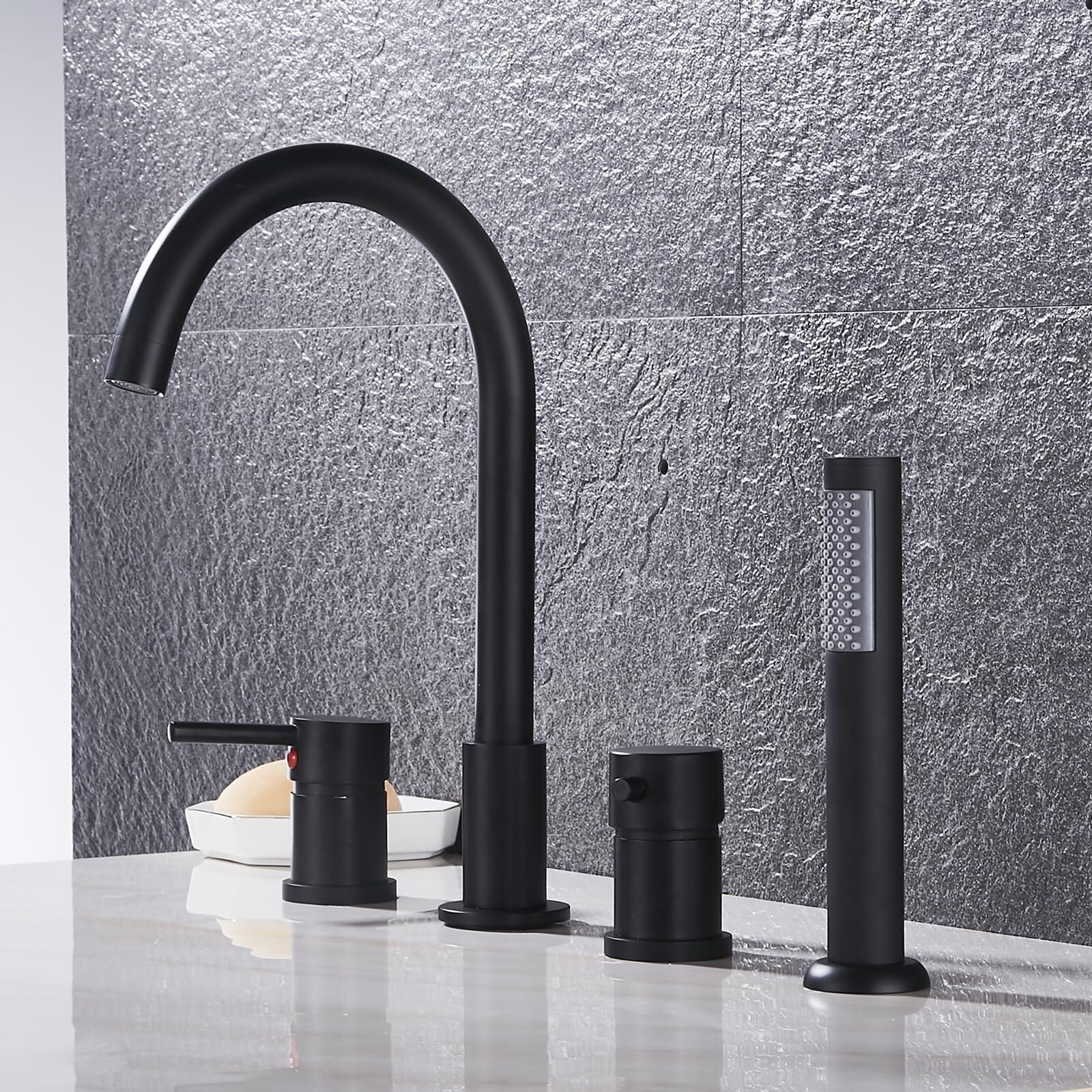 Robinetterie de bain douche LWX complète avec flexible et pommeau