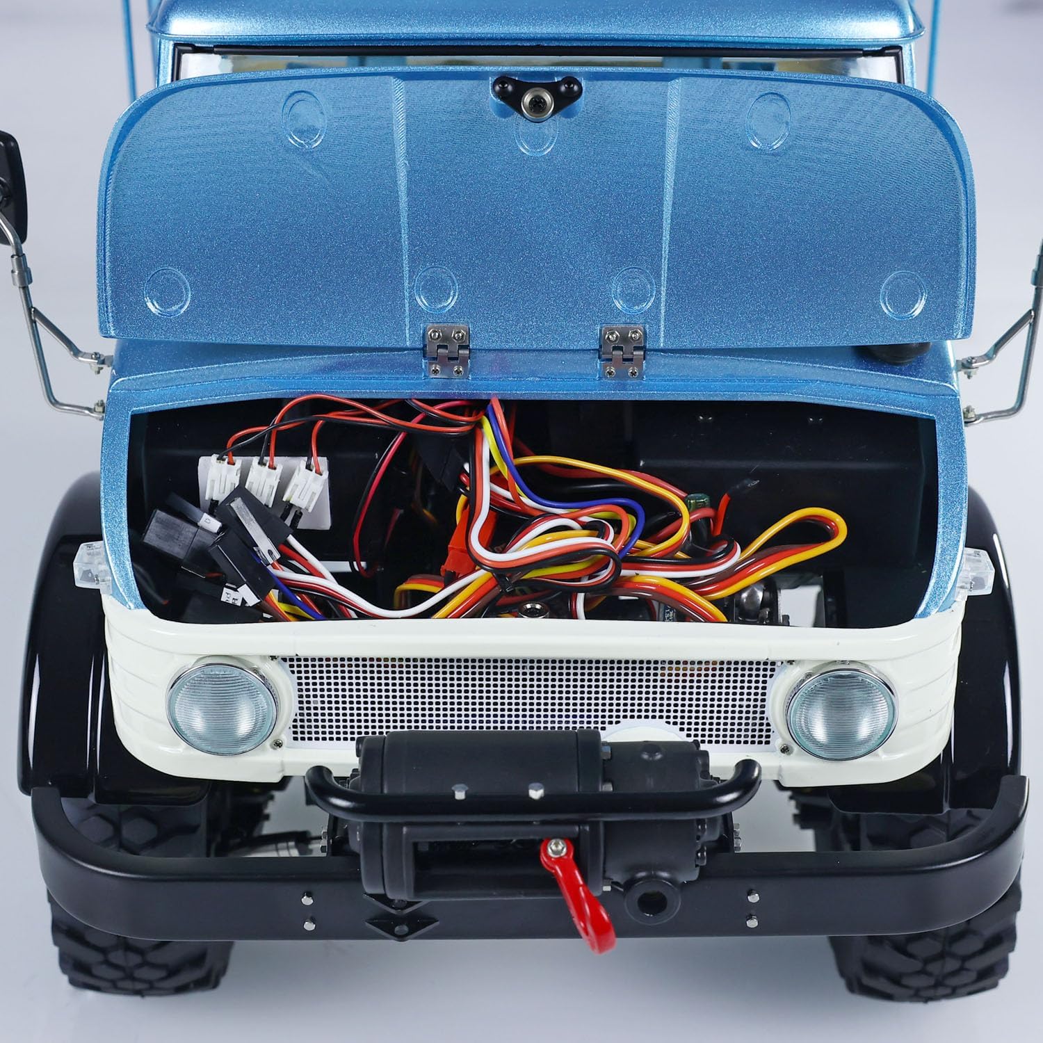 LESU RC Climbing Truck Model 4X4 1/10 Rave UM406 RC Off-Road Vehicles Crawler Cars 2-Speed Transmission Winch Roof Rack Blue White