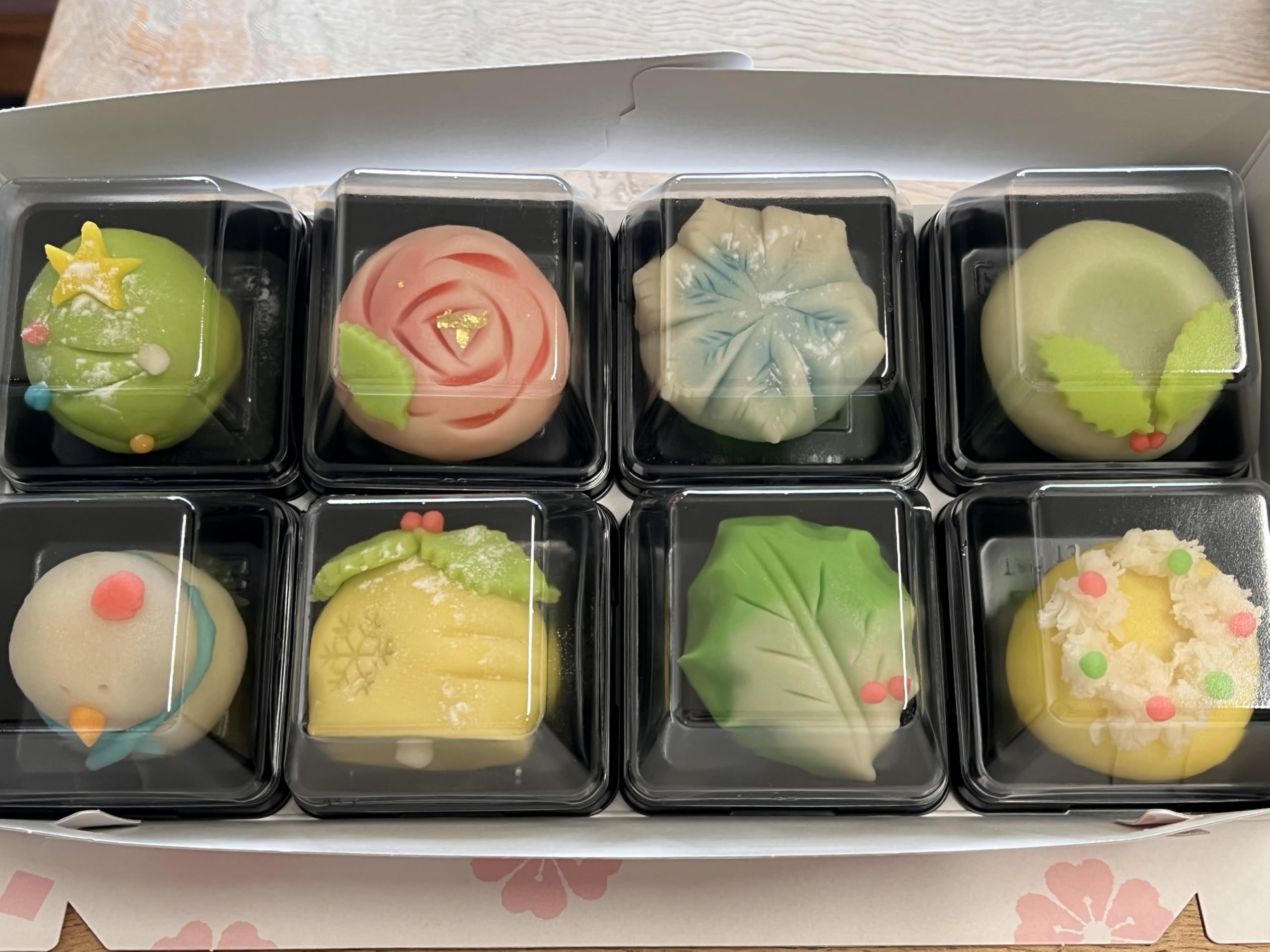 Amazon | 【クリスマス限定】和菓子でクリスマス！上生菓子（8個入り