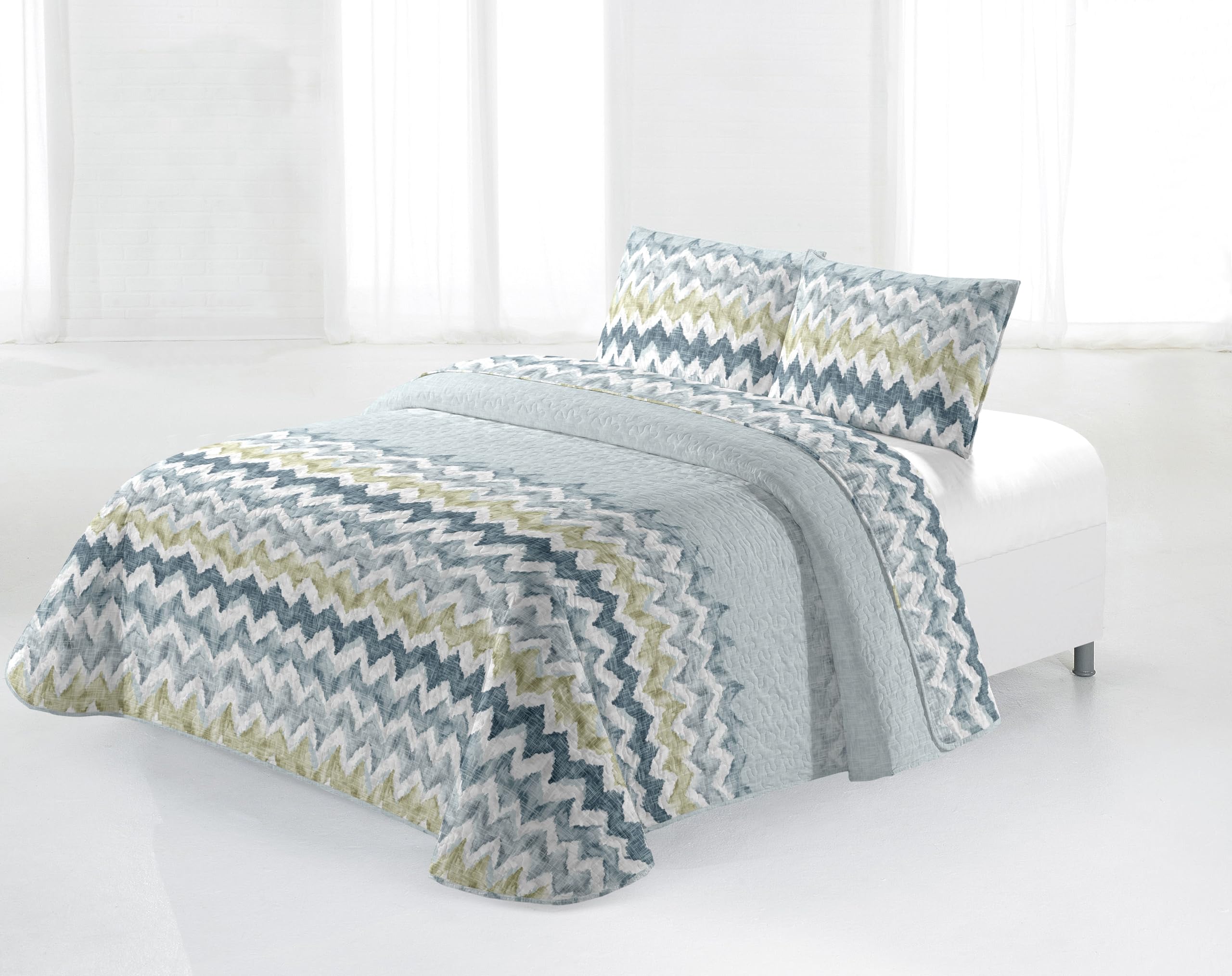 Miracle Home. Colcha Bouti 100% Microfibra cepillada, Ligera y traspirable Caripi Ultras. 235 x 265 cm. Cama 135