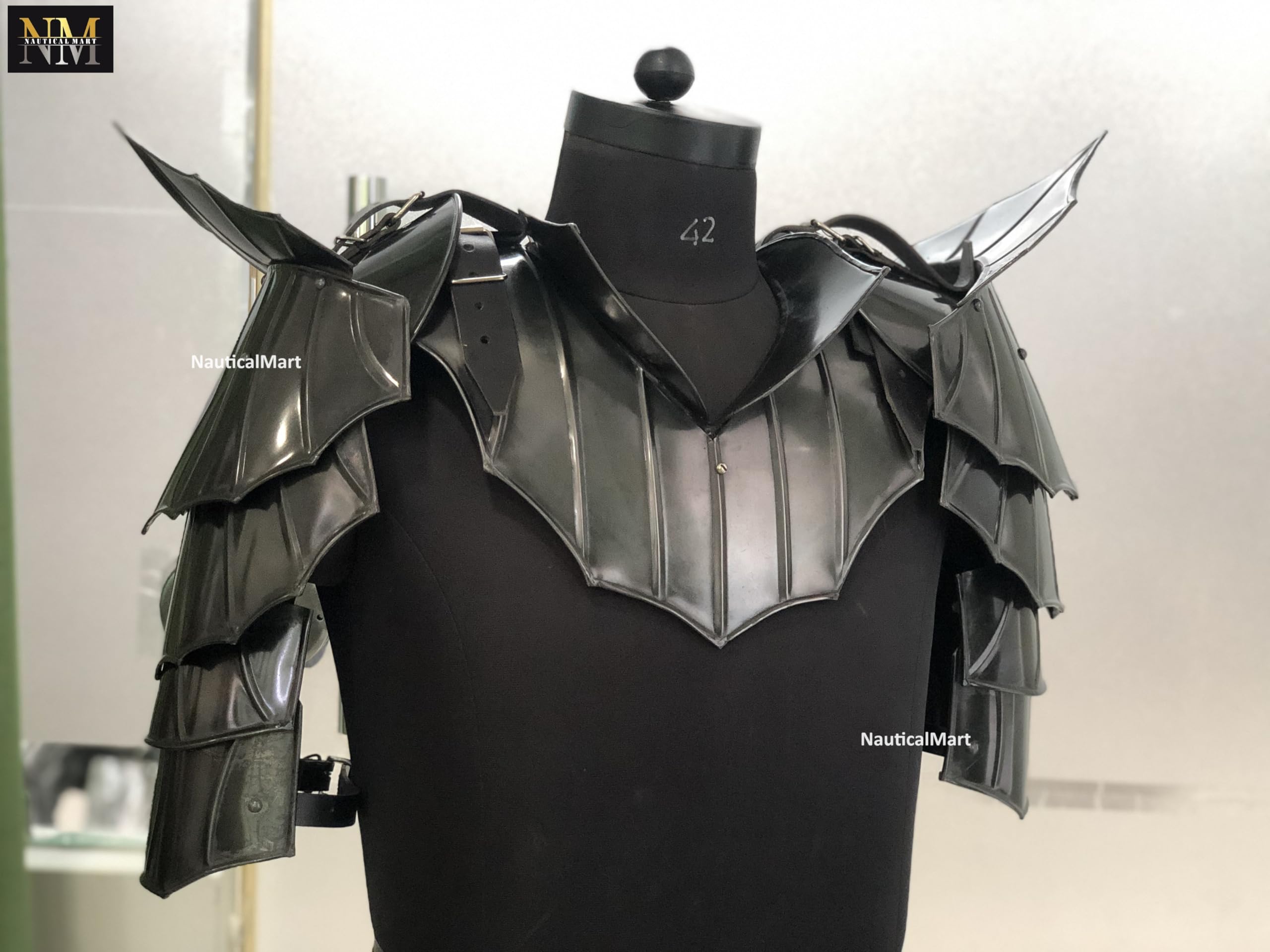 NauticalMart Gothic Knight Shoulders Armor Pauldrons with Gorget Fantasy Knight Armor Medieval Halloween Costume
