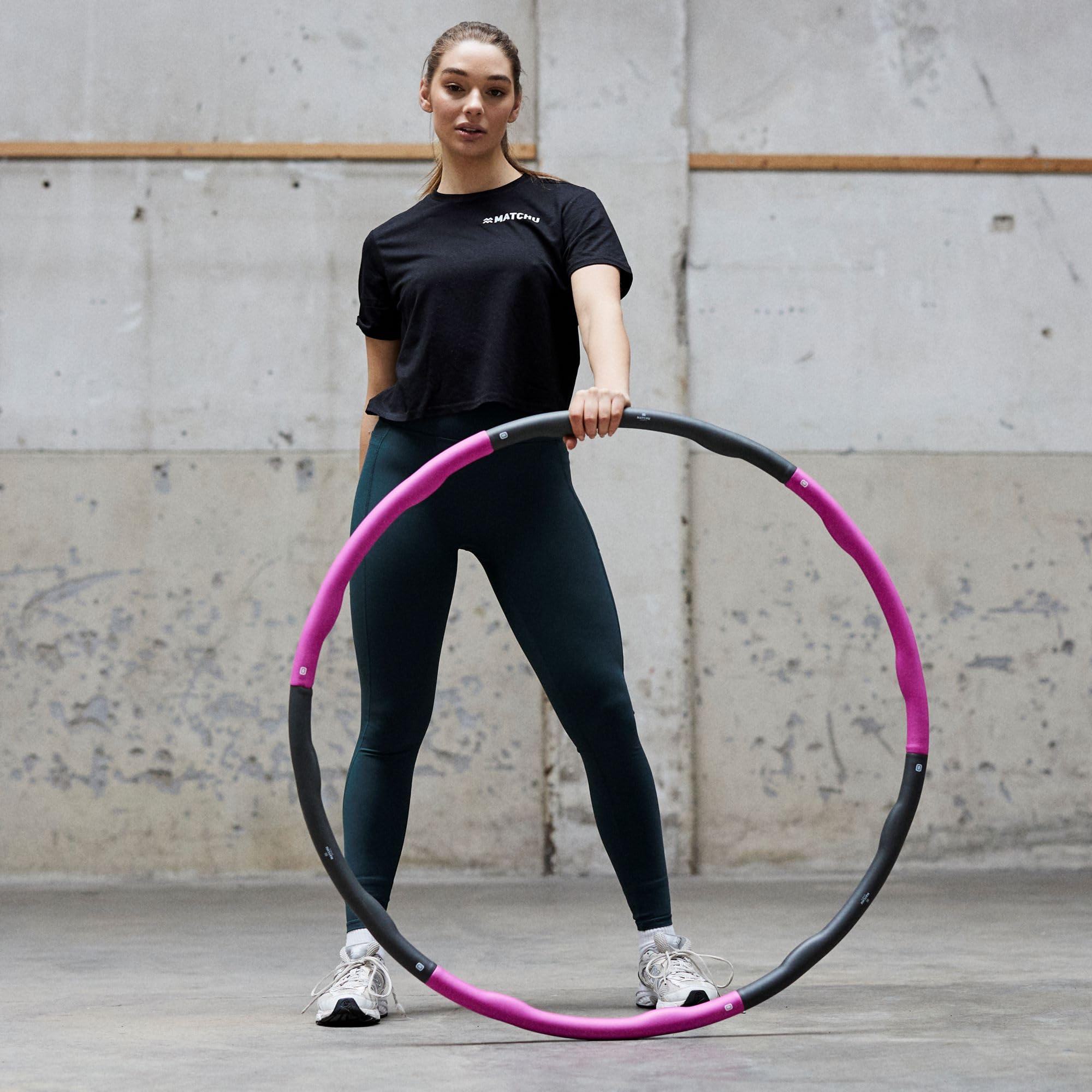 Matchu Sports | Hula Hoop | Fitness Hoop | Disponibile in 1,2 KG, 1,5 KG e 2 KG | Diametro 100 CM | 6 parti | Strato di schiuma confortevole | Funzione di Massaggio |
