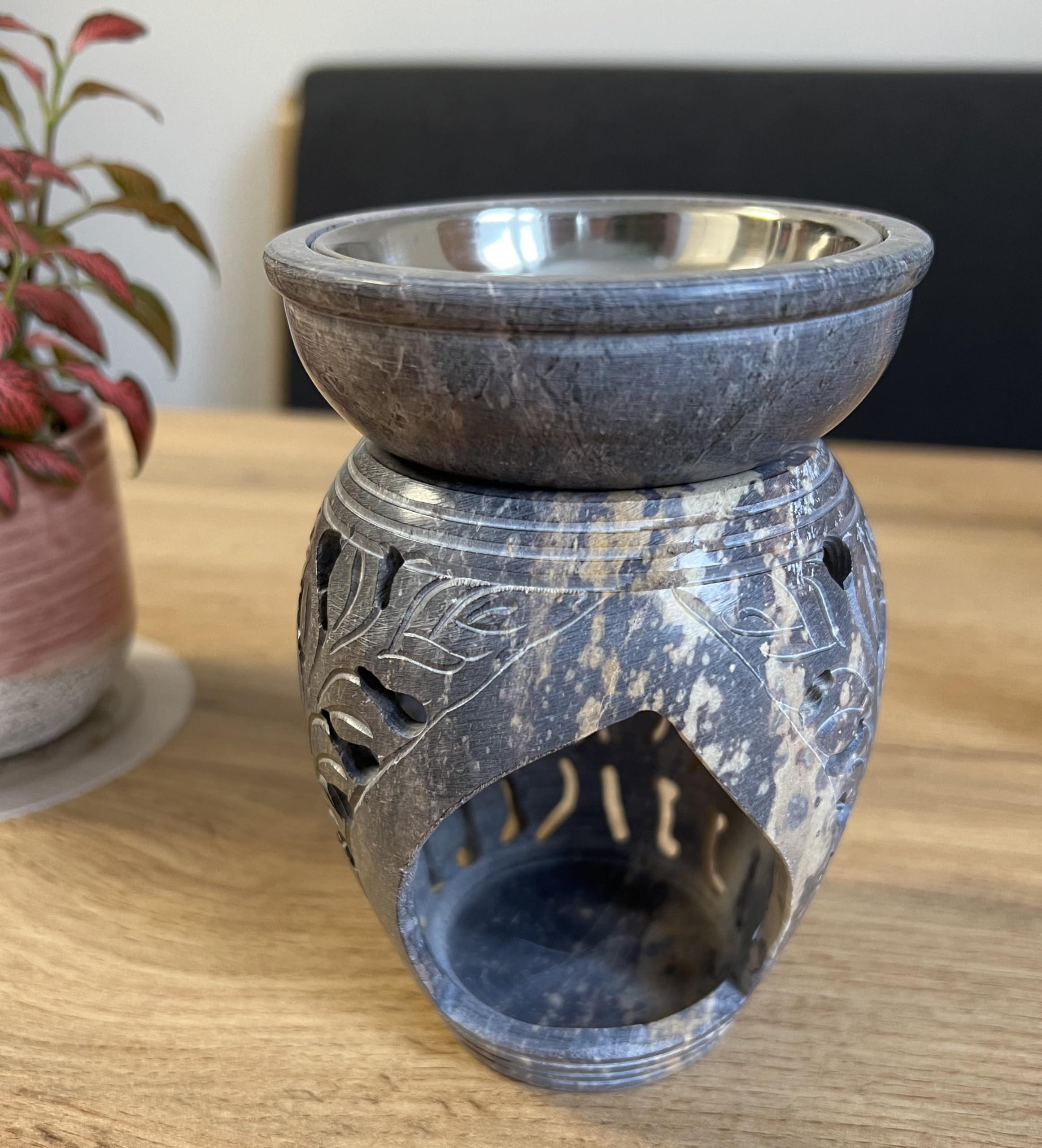 Terracotta wierookbrander met rvs zeef | De Goudsbloem Terracotta wierookbrander met rvs zeef | De Goudsbloem