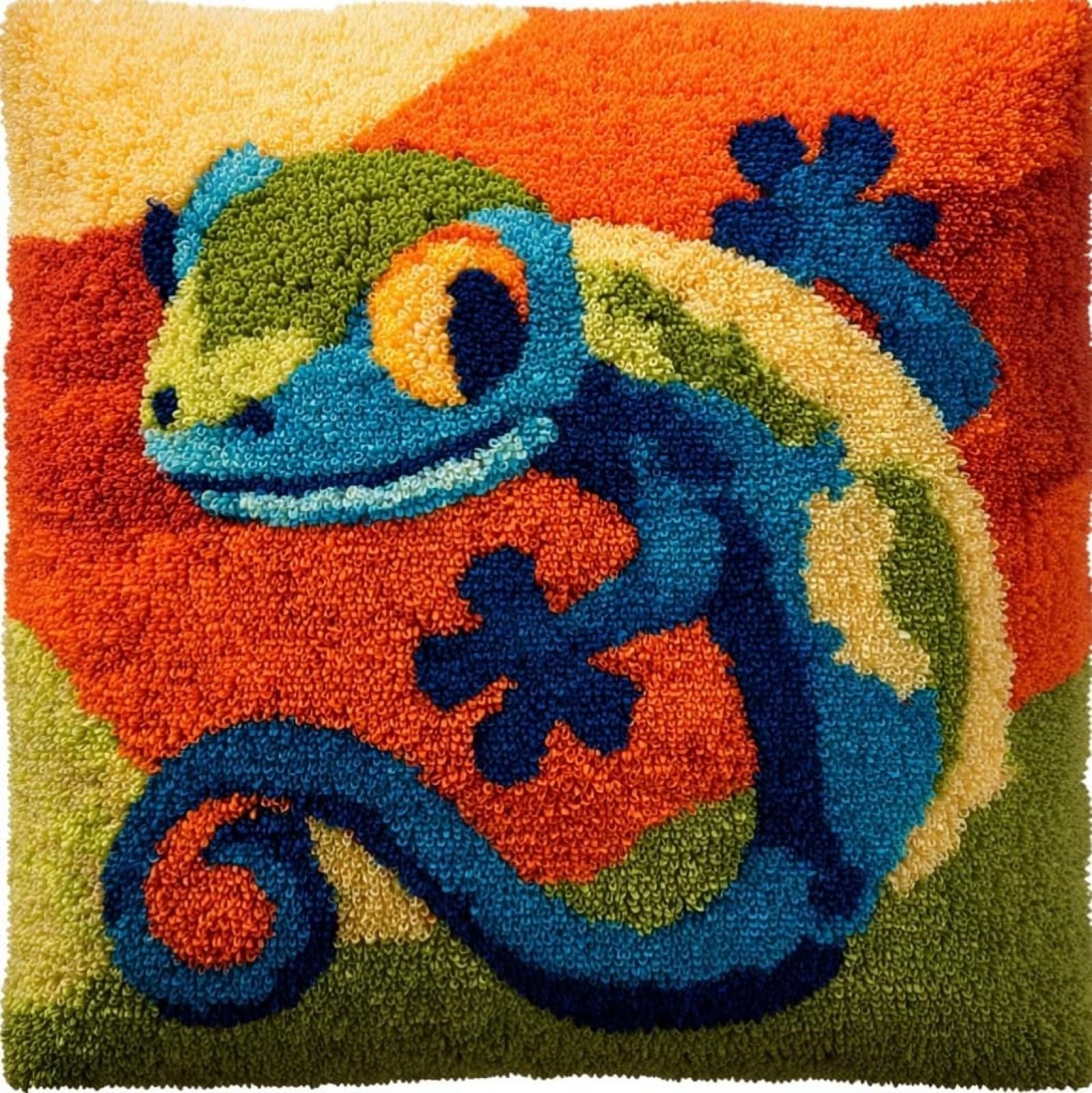 AxiangziK Latch Hook Pillow Kit for Beginners,Animal Gecko