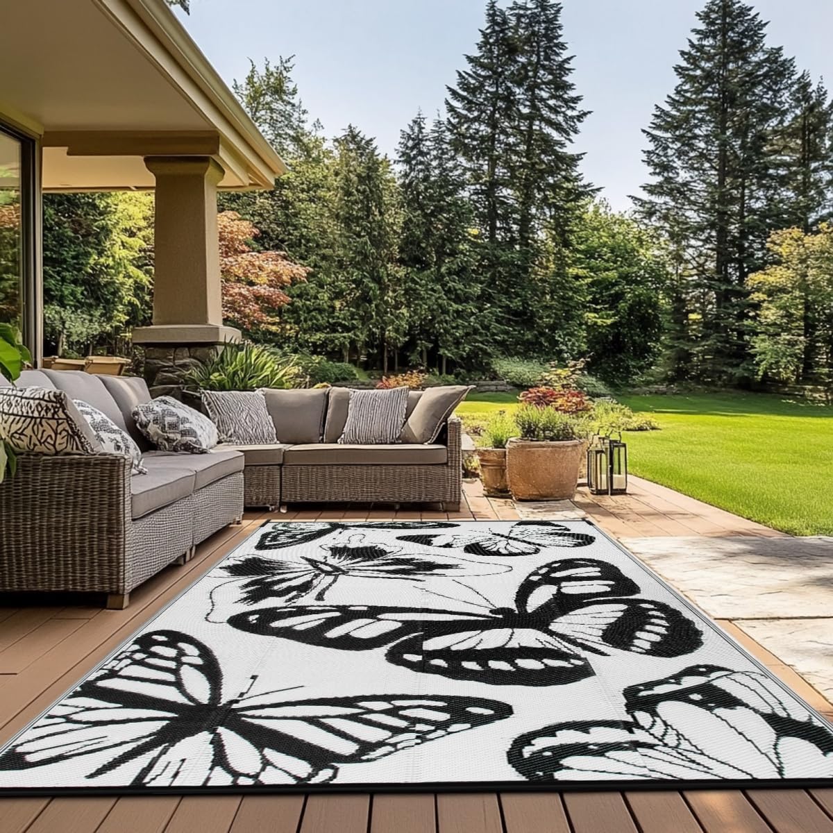 Hiseng Tapis d'extérieur Imperméable Terrasse Balcon, Motif Papillon Tapis de Sol Réversible en Plastique Résistant aux Intempéries aux UV pour Jardin, Camping, Pique-Nique (Noir Blanc,183x274cm)