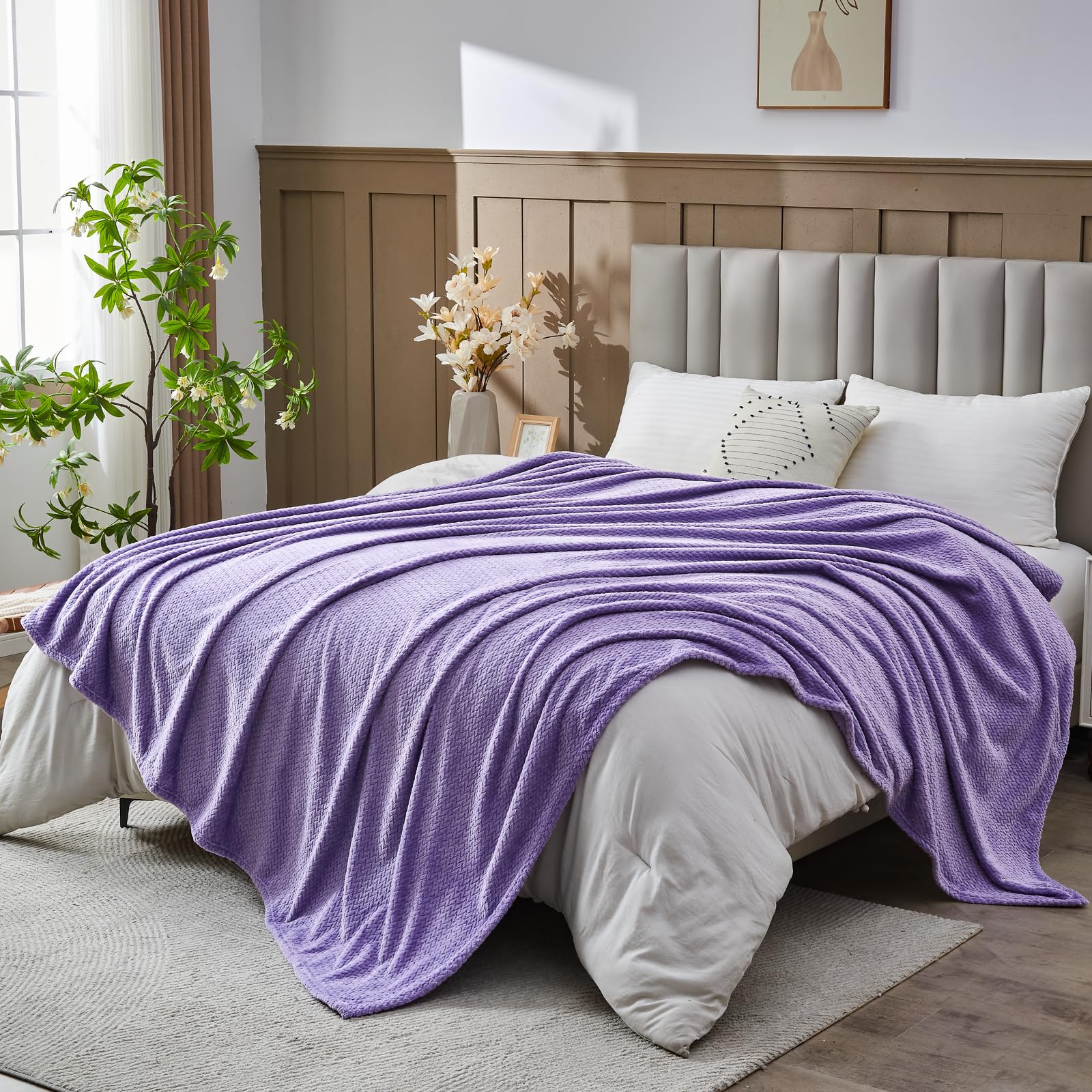 NEWCOSPLAY Super Soft King Blanket Lavender Premium Silky Flannel Fleece Leaves Pattern Lightweight Bed Blanket All Season Use (Lavender, King(90"x110
